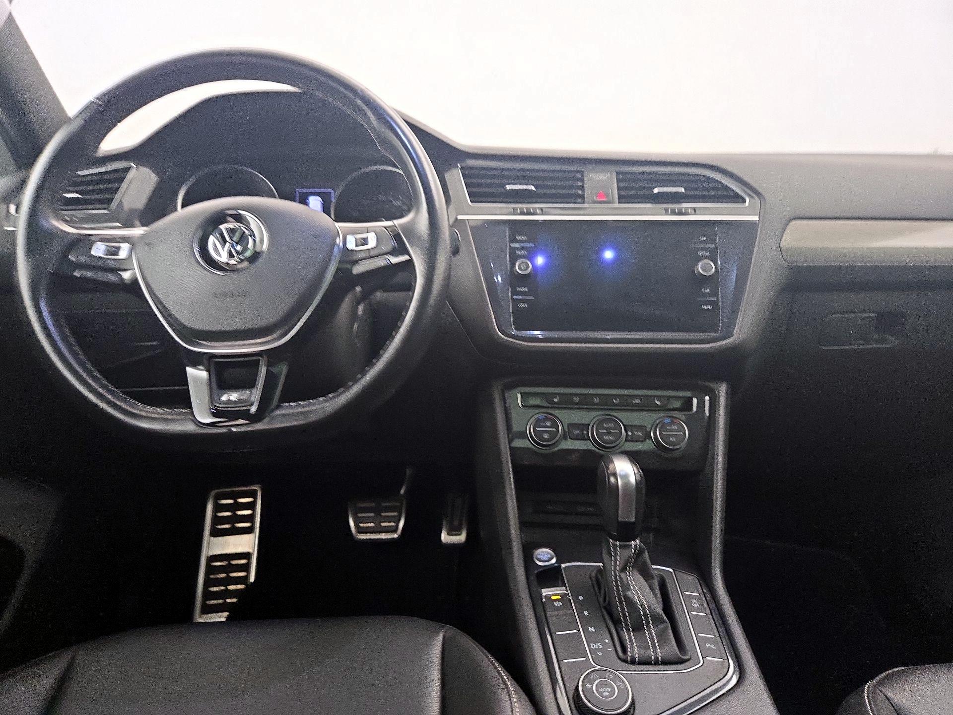 Thumbnail: 2021 Volkswagen Tiguan - 9