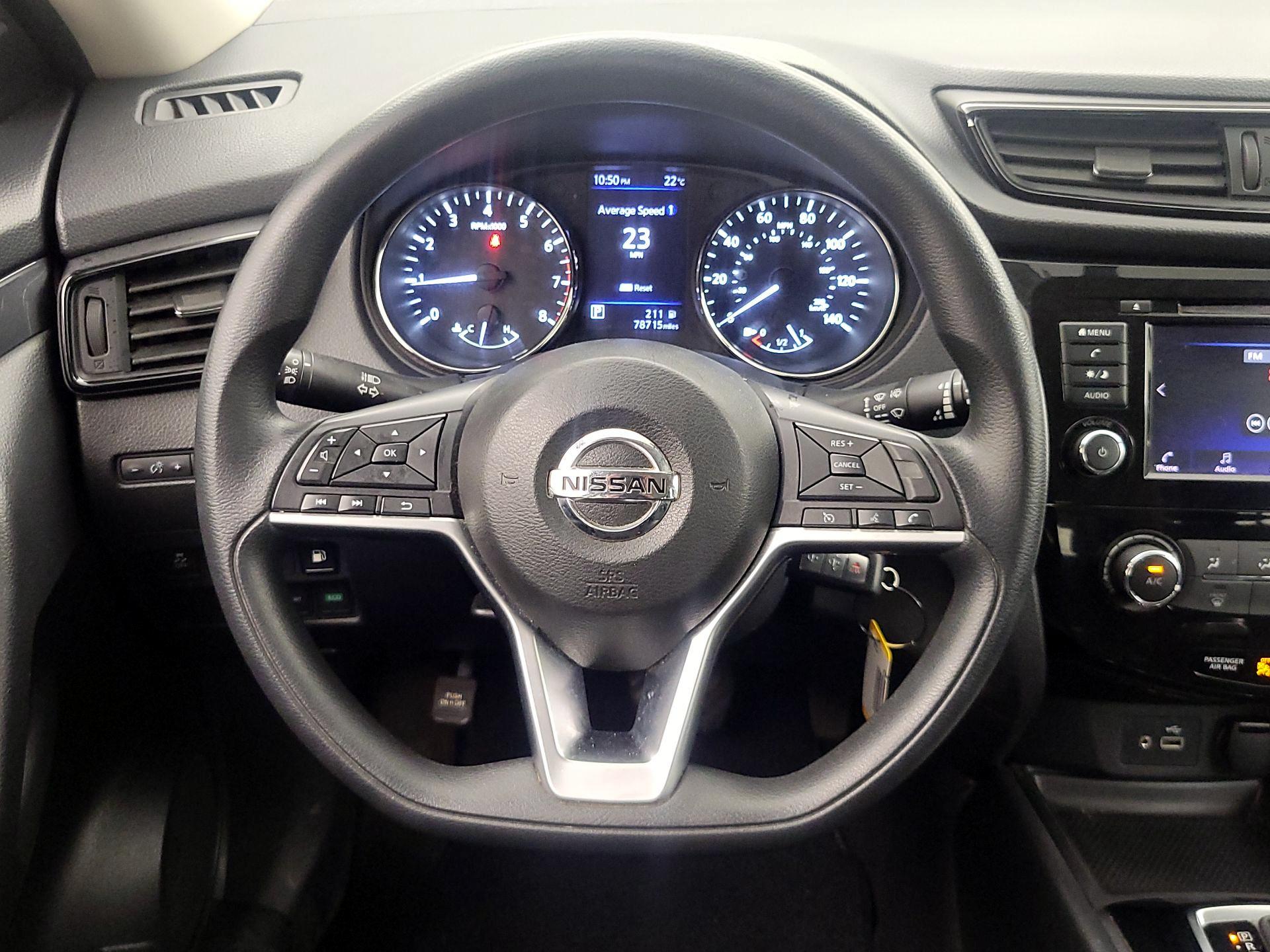 Thumbnail: 2018 Nissan Rogue - 10