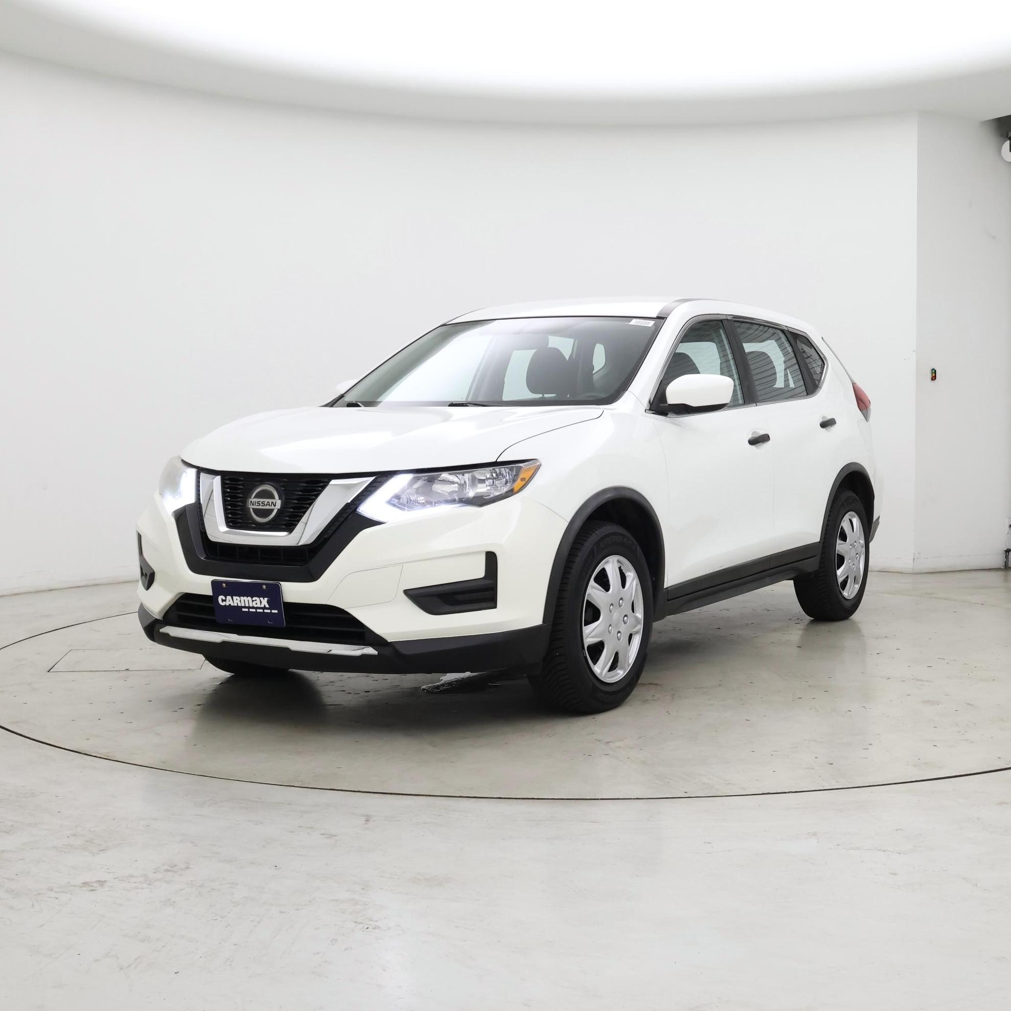 Thumbnail: 2018 Nissan Rogue - 4