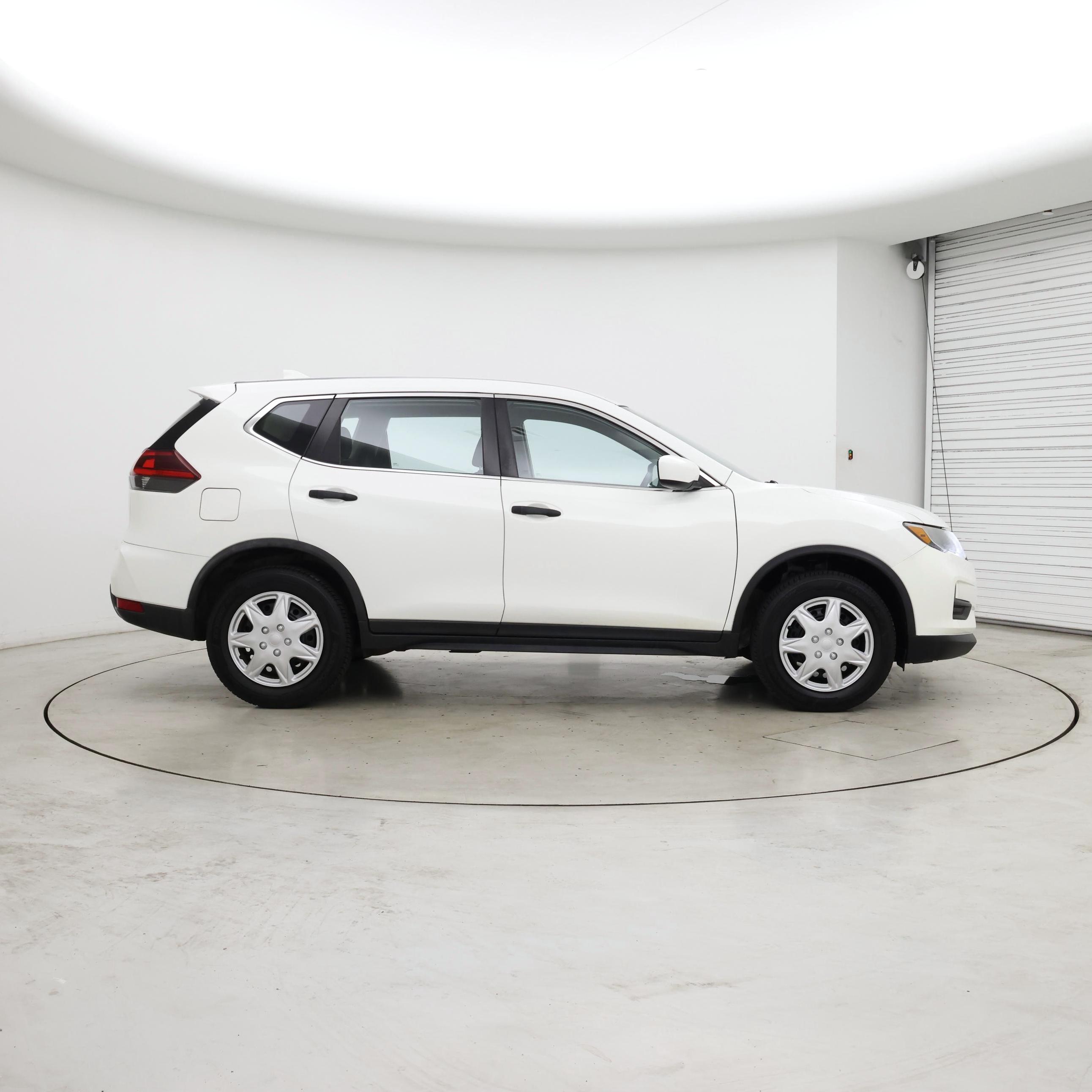 Thumbnail: 2018 Nissan Rogue - 7