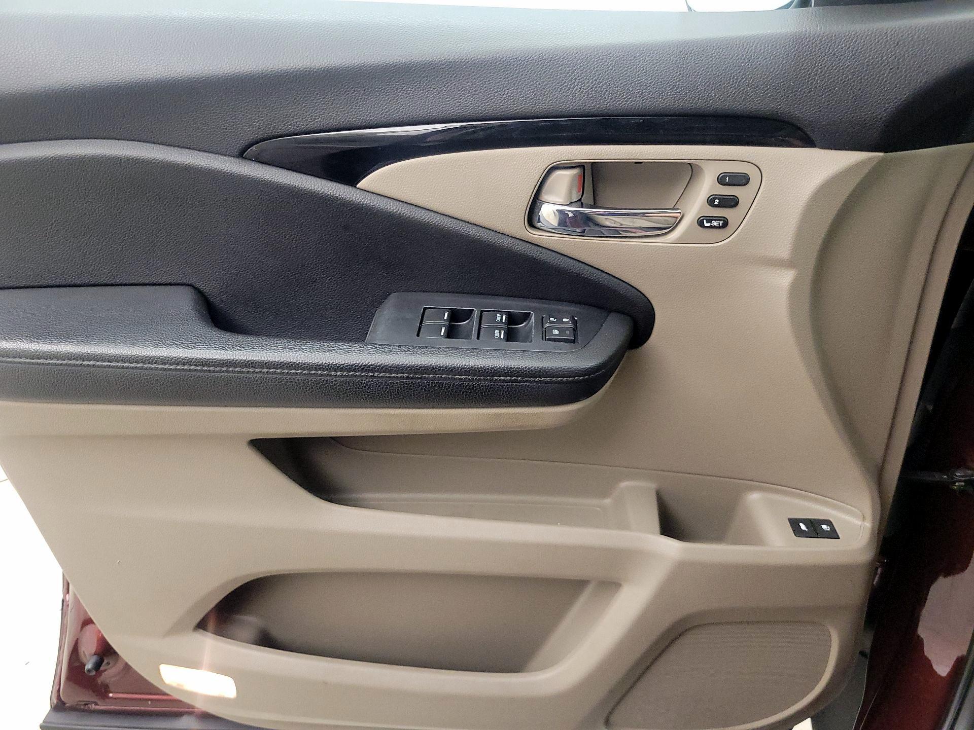 Thumbnail: 2021 Honda Pilot - 12