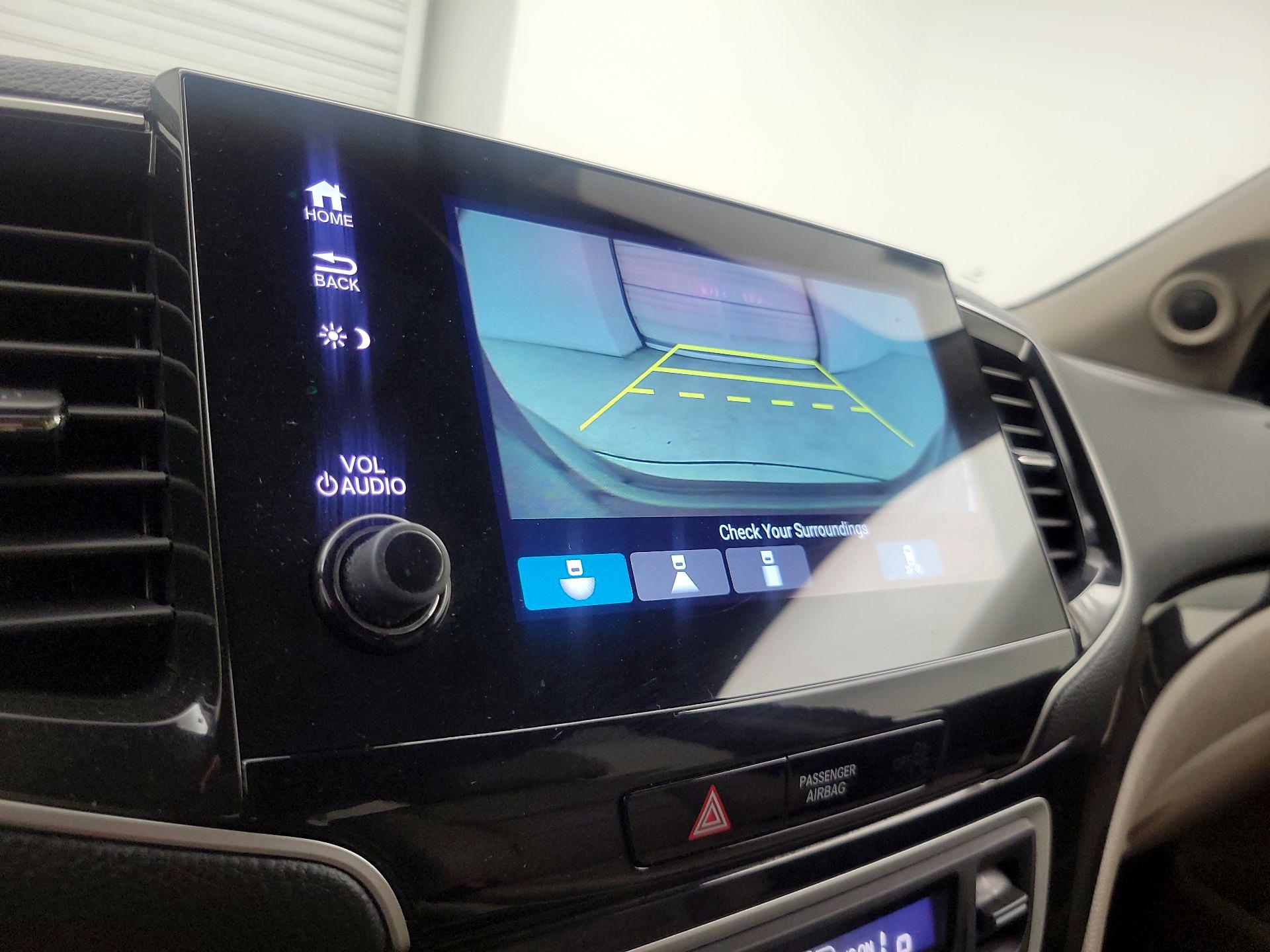 Thumbnail: 2021 Honda Pilot - 14