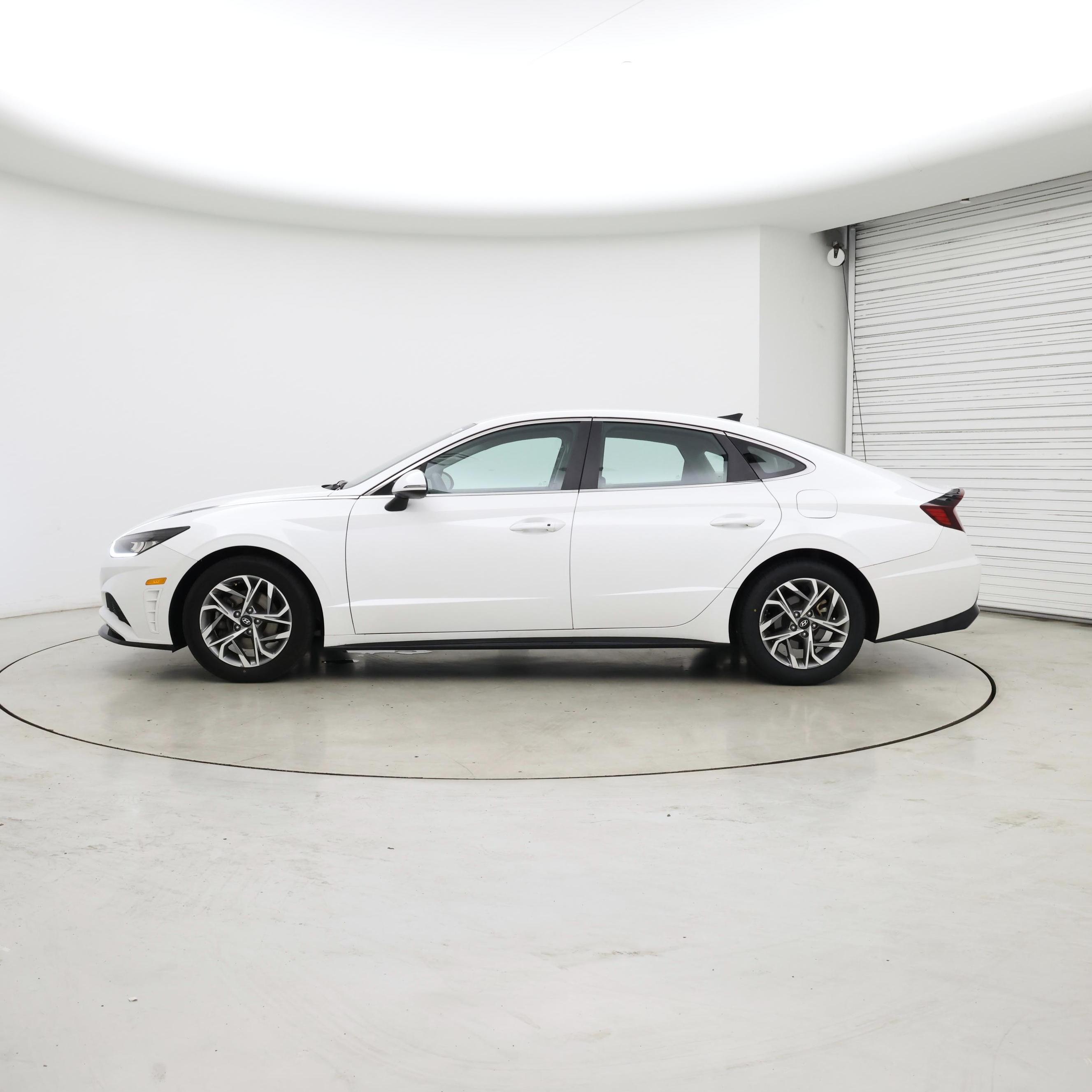 Thumbnail: 2022 Hyundai Sonata - 3