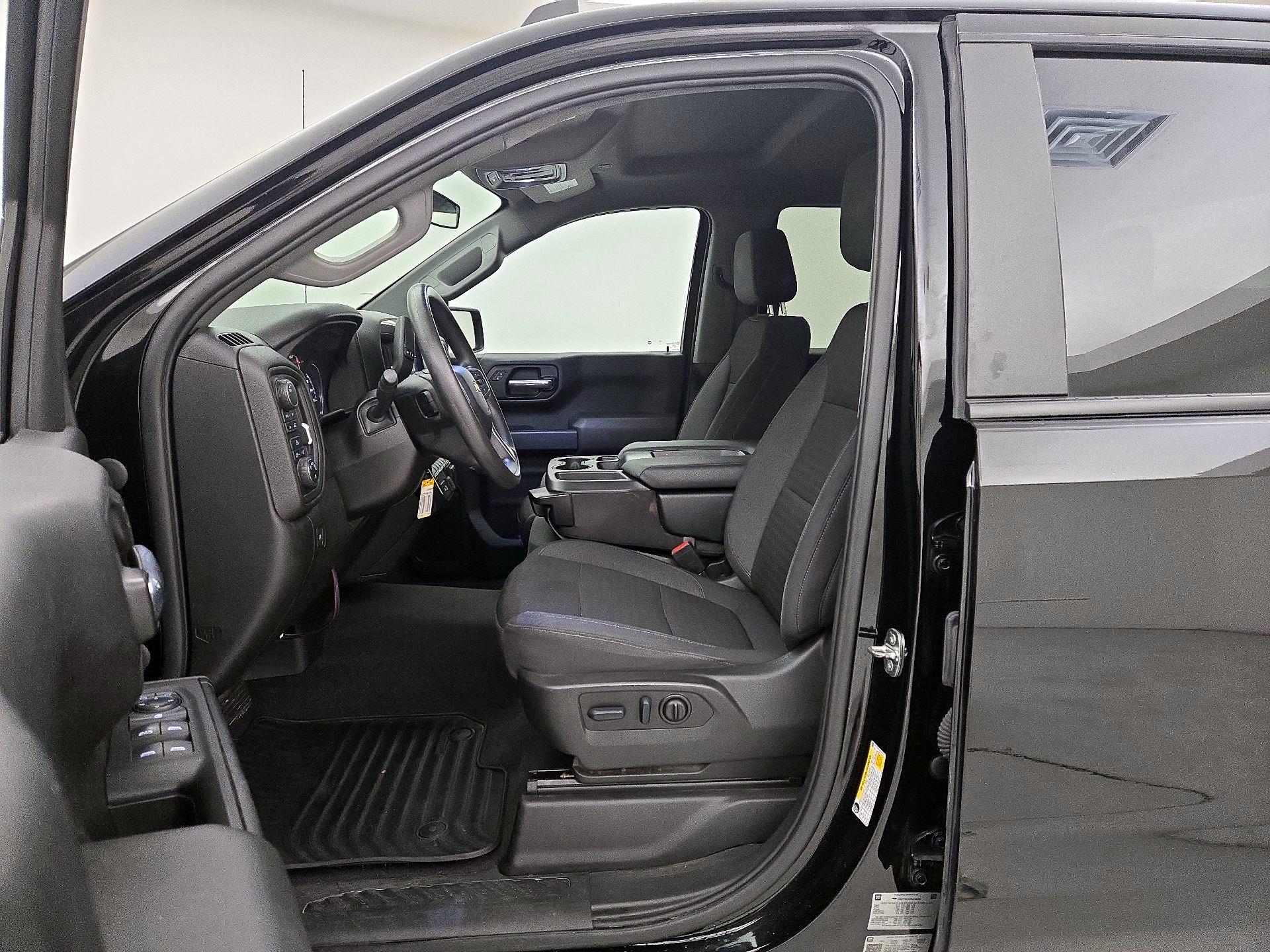 Thumbnail: 2022 Chevrolet Silverado 1500 - 11
