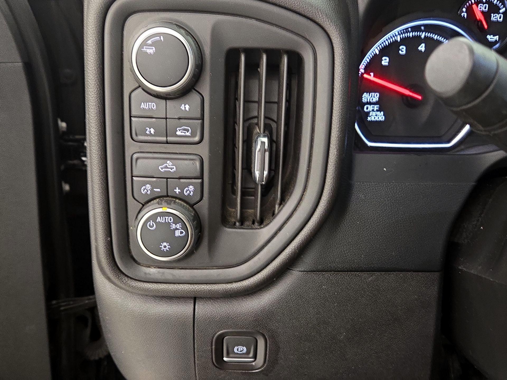 Thumbnail: 2022 Chevrolet Silverado 1500 - 13