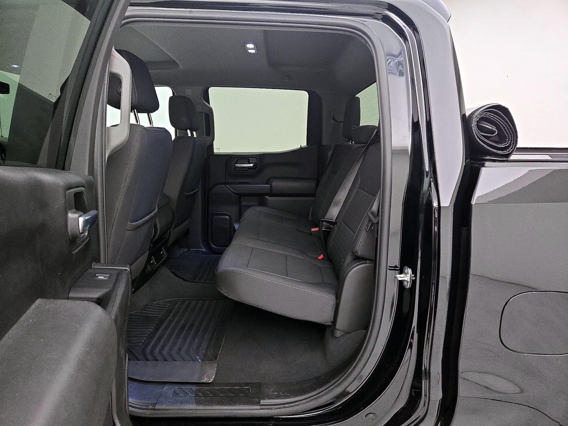 Thumbnail: 2022 Chevrolet Silverado 1500 - 19