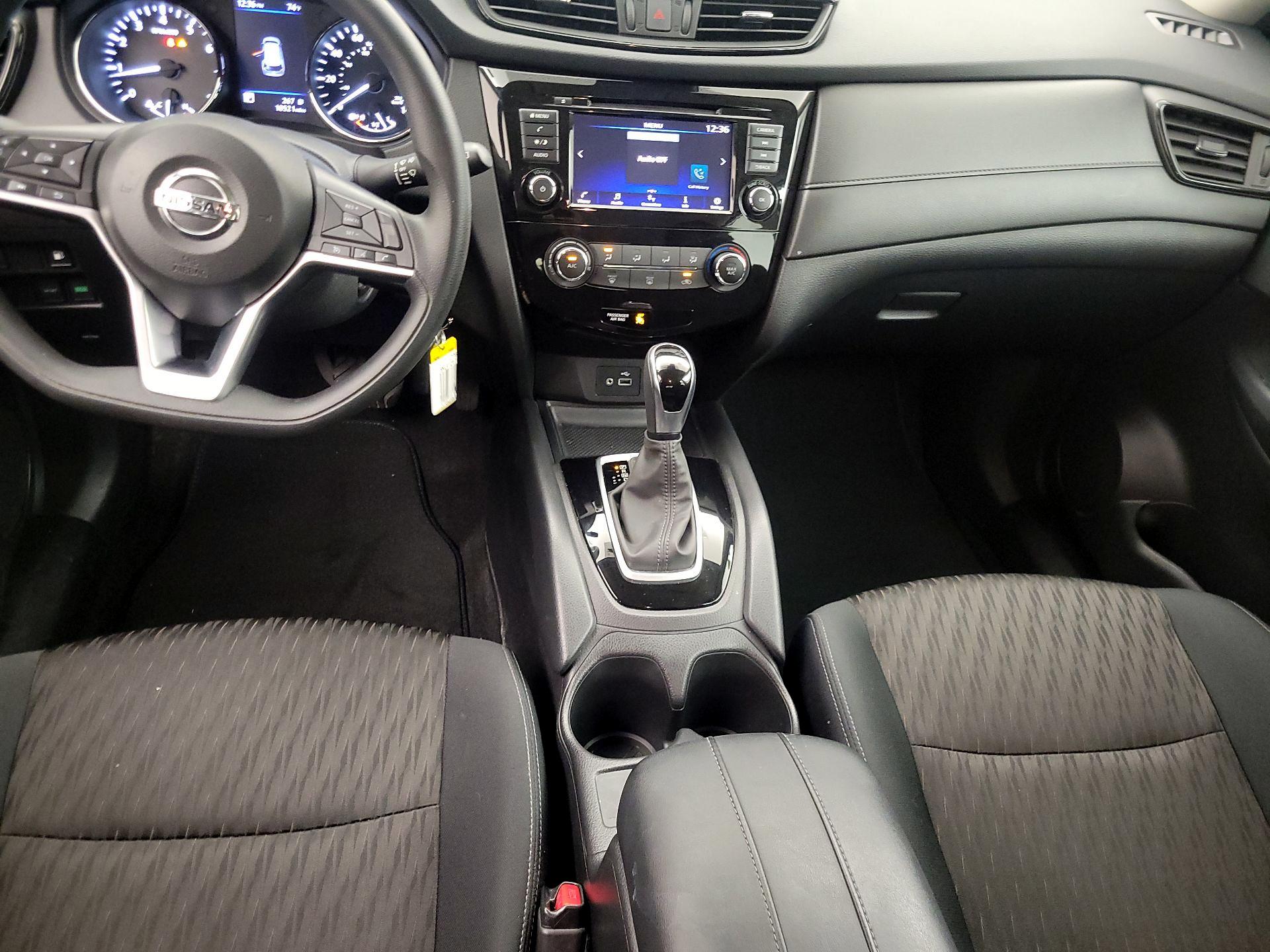 Thumbnail: 2020 Nissan Rogue - 9
