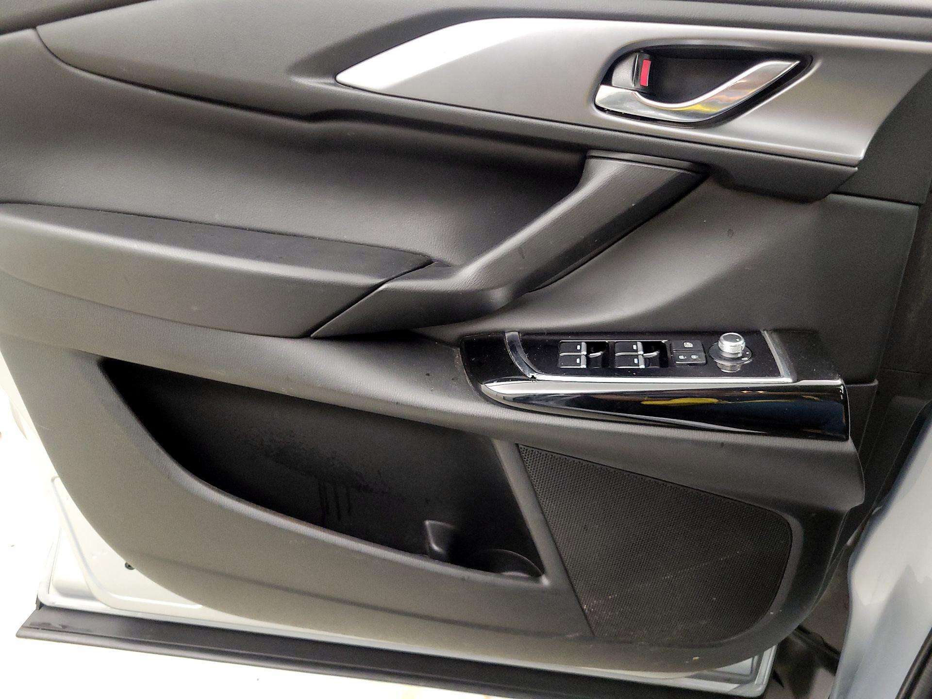 Thumbnail: 2022 Mazda CX-9 - 12