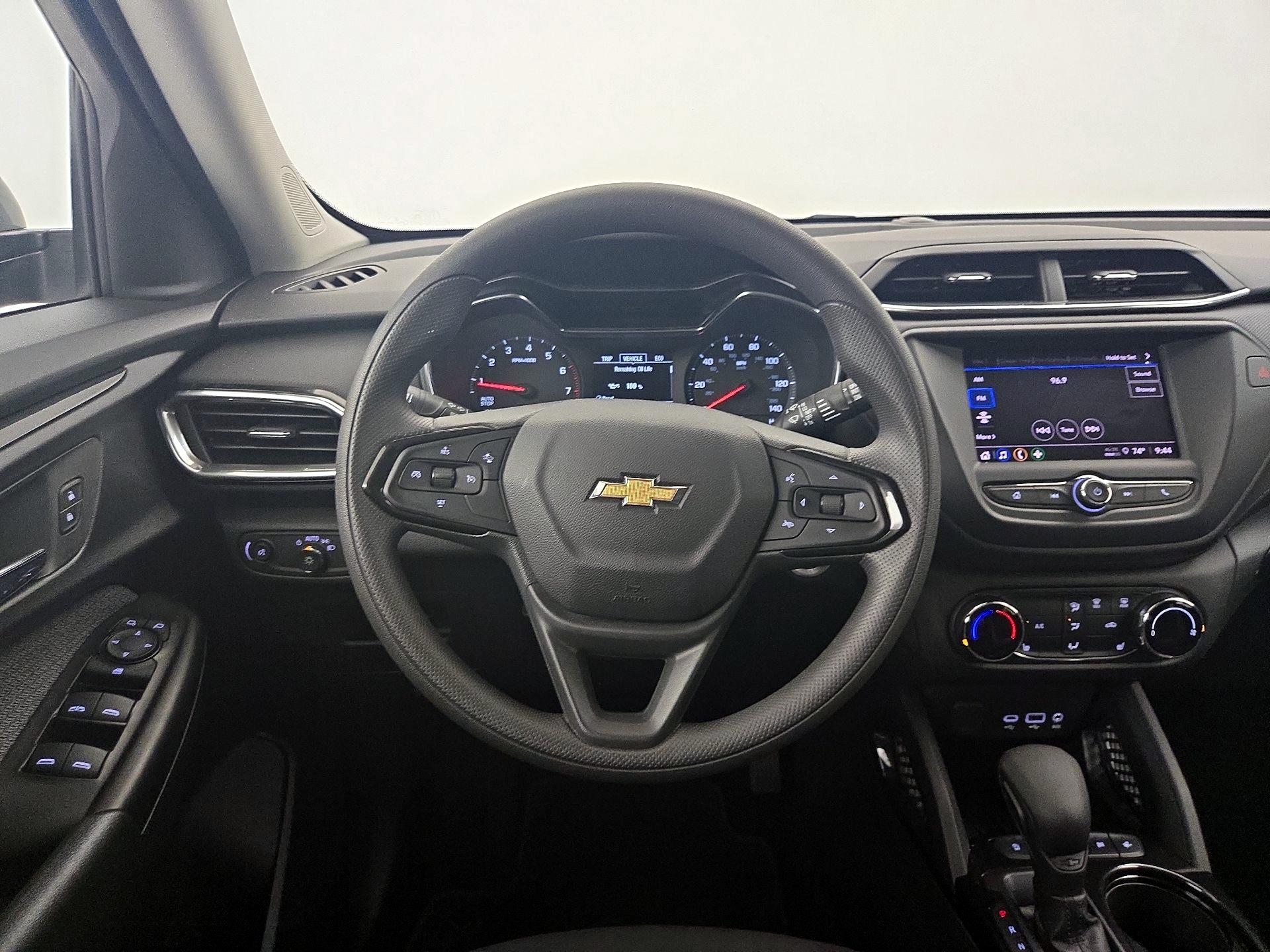 Thumbnail: 2023 Chevrolet TrailBlazer - 10
