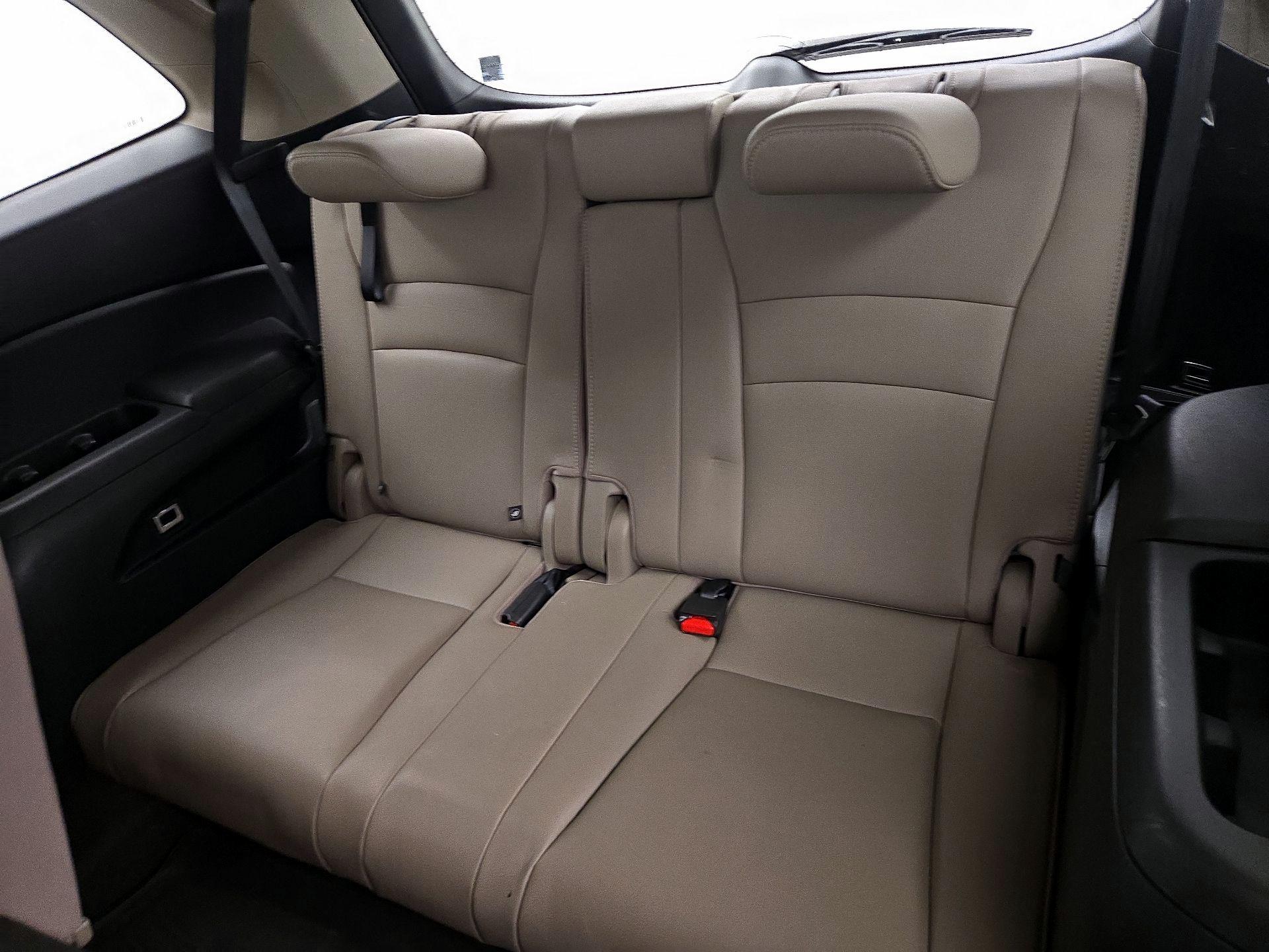 Thumbnail: 2016 Honda Pilot - 19