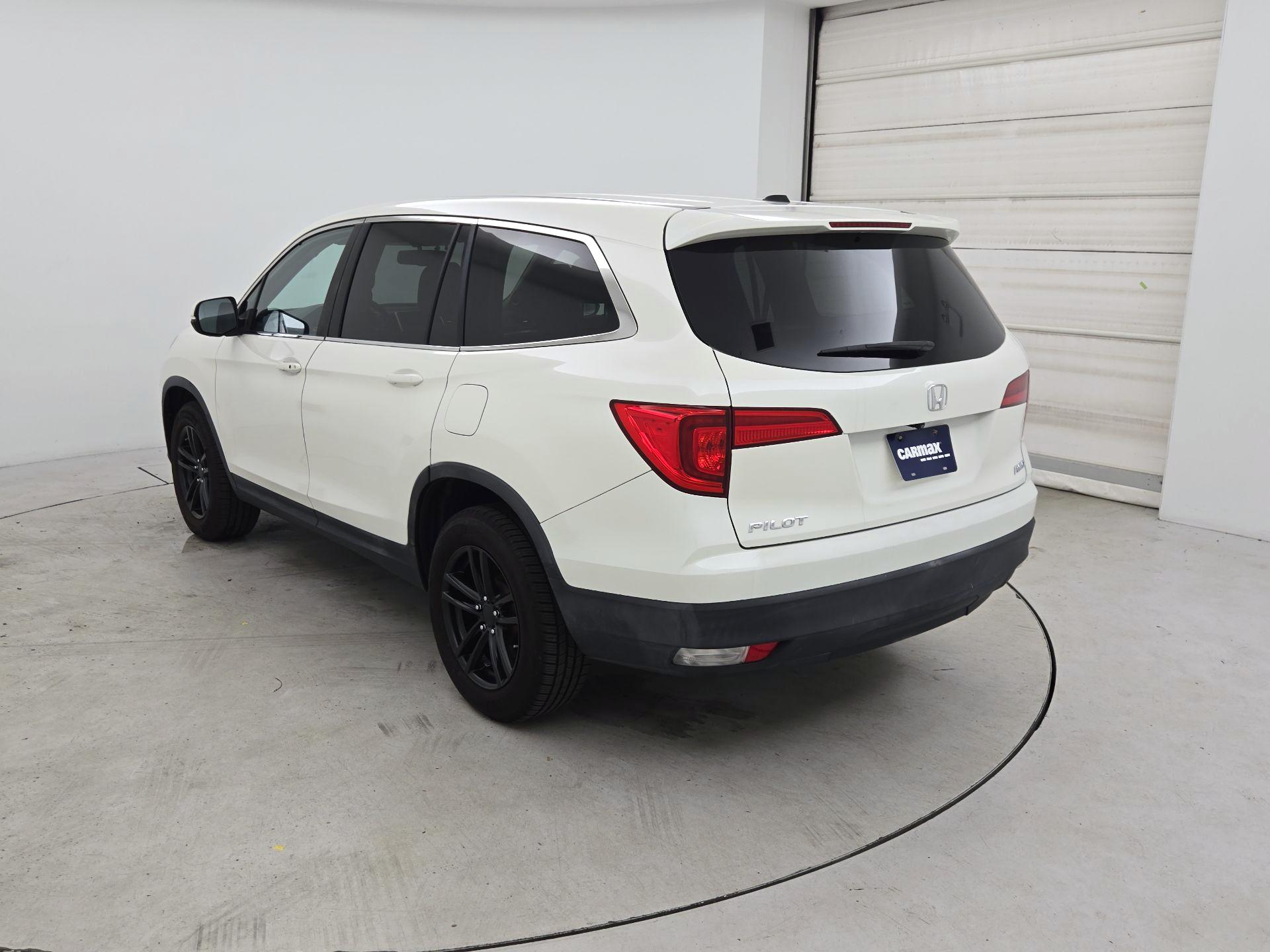 Thumbnail: 2016 Honda Pilot - 7