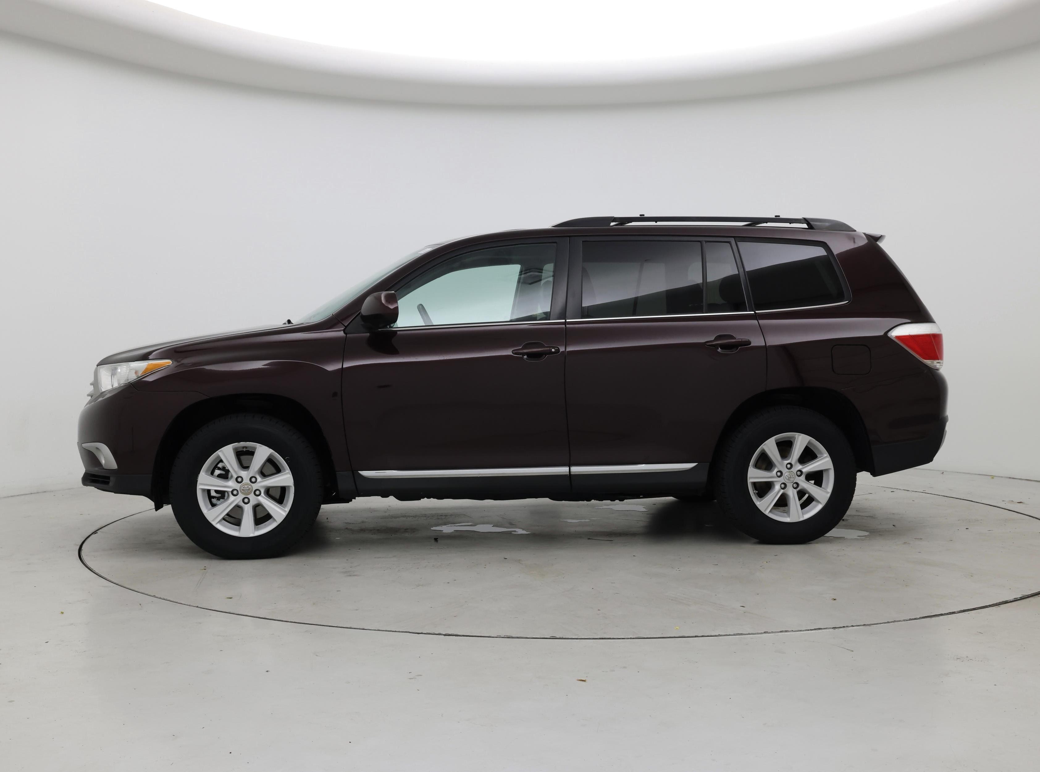 Thumbnail: 2013 Toyota Highlander - 3