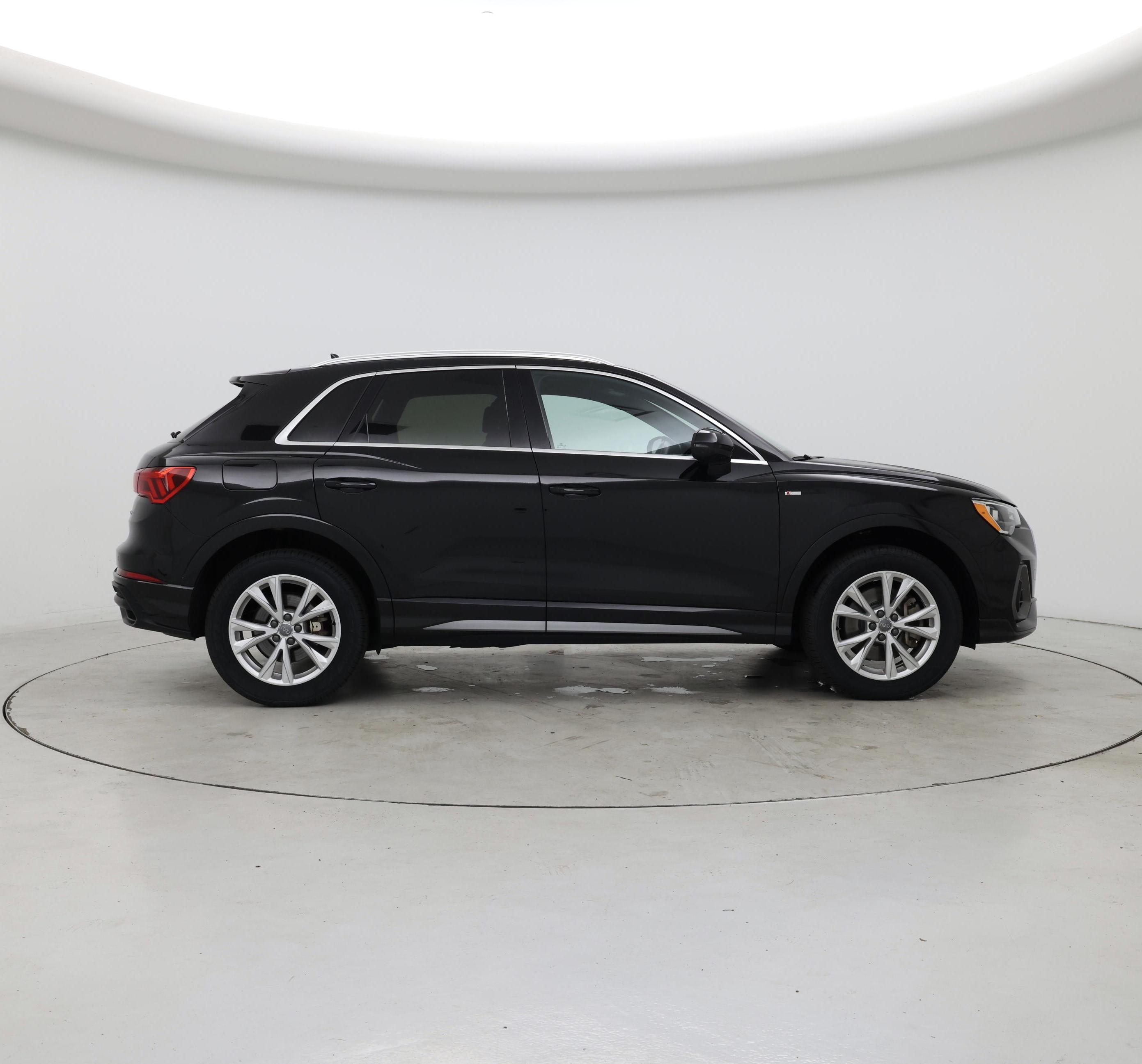 Thumbnail: 2021 Audi Q3 - 7