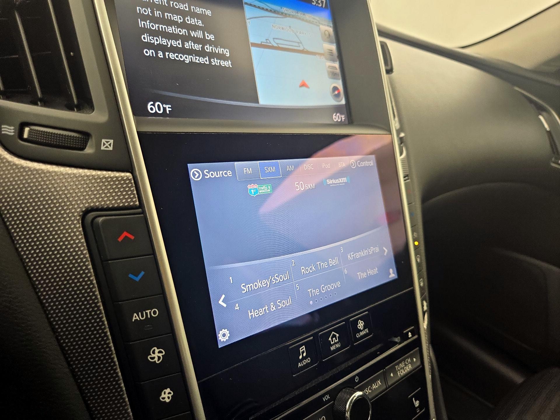 Thumbnail: 2015 INFINITI Q50 - 16