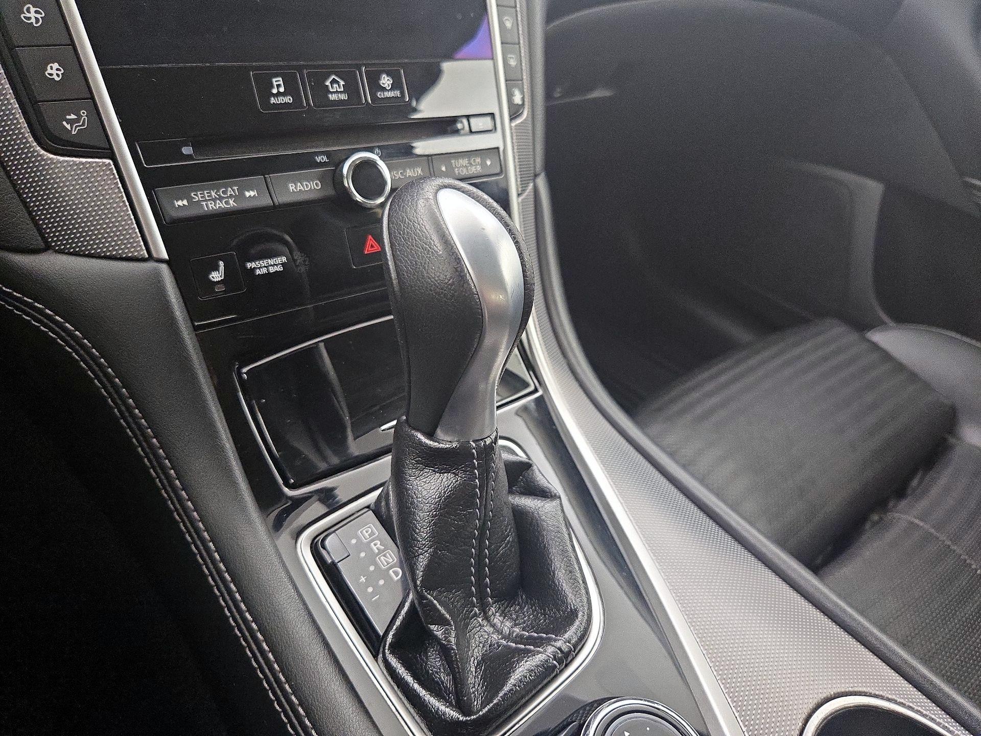 Thumbnail: 2015 INFINITI Q50 - 18