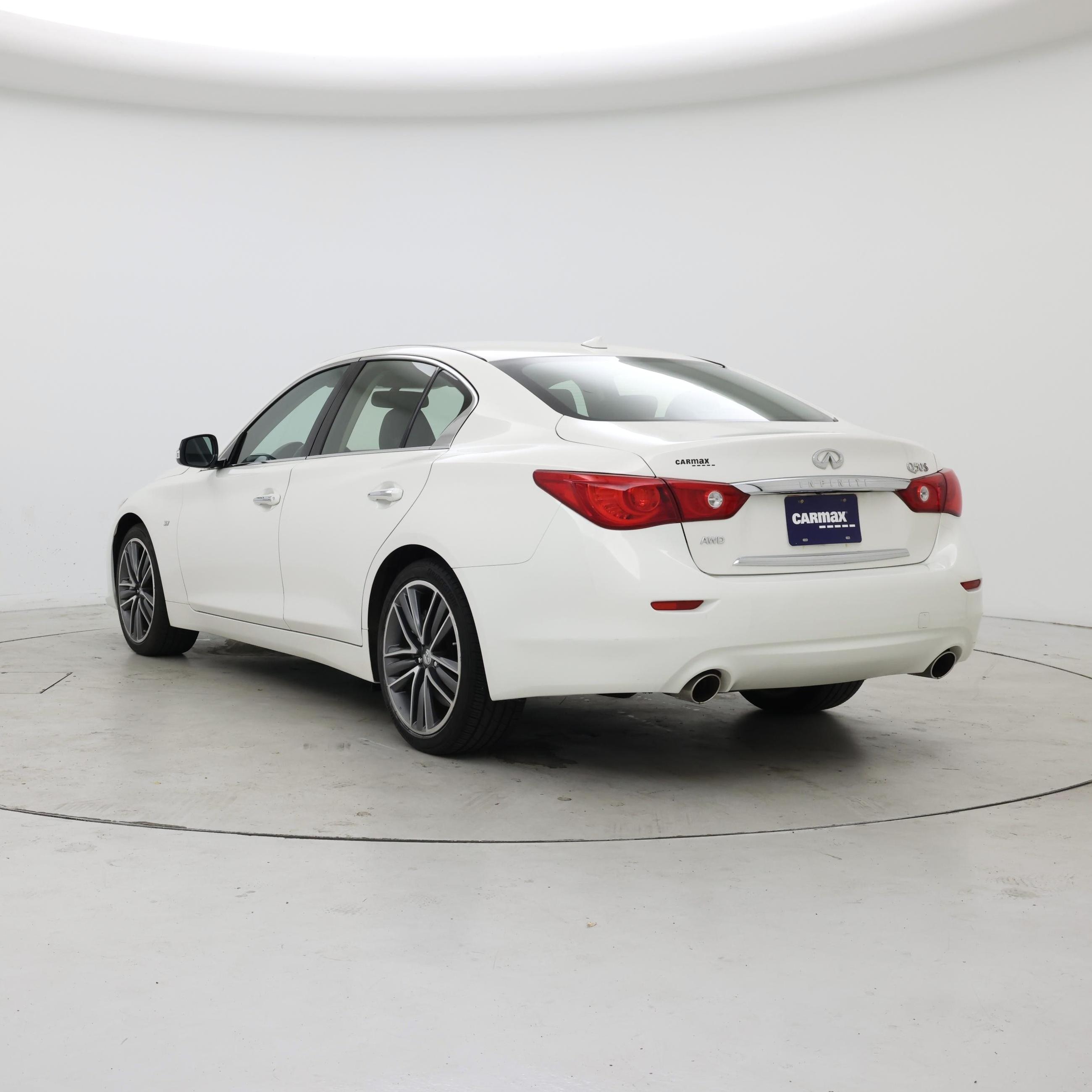 Thumbnail: 2015 INFINITI Q50 - 2