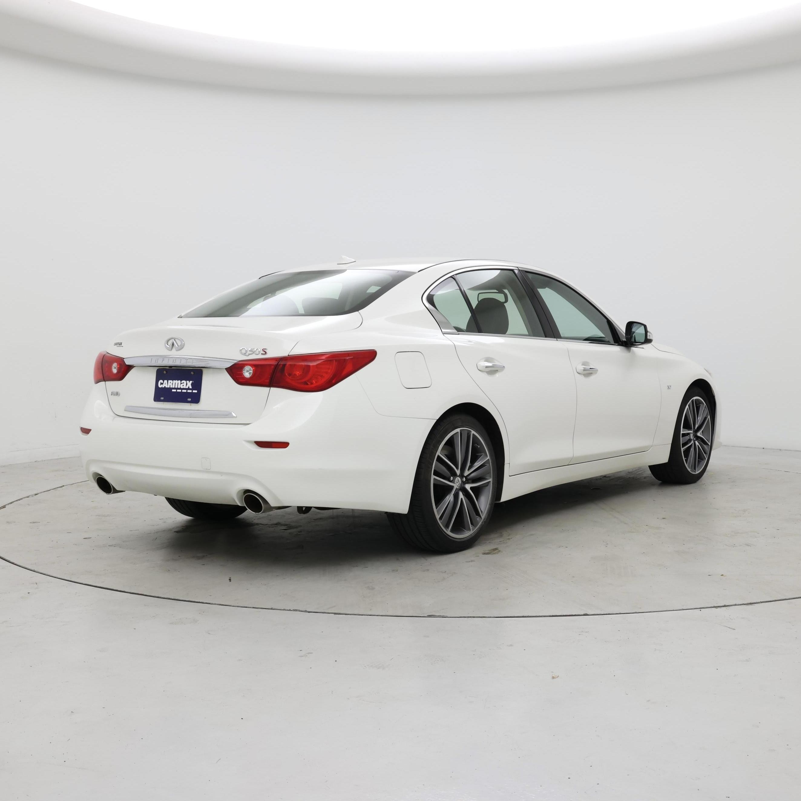 Thumbnail: 2015 INFINITI Q50 - 8