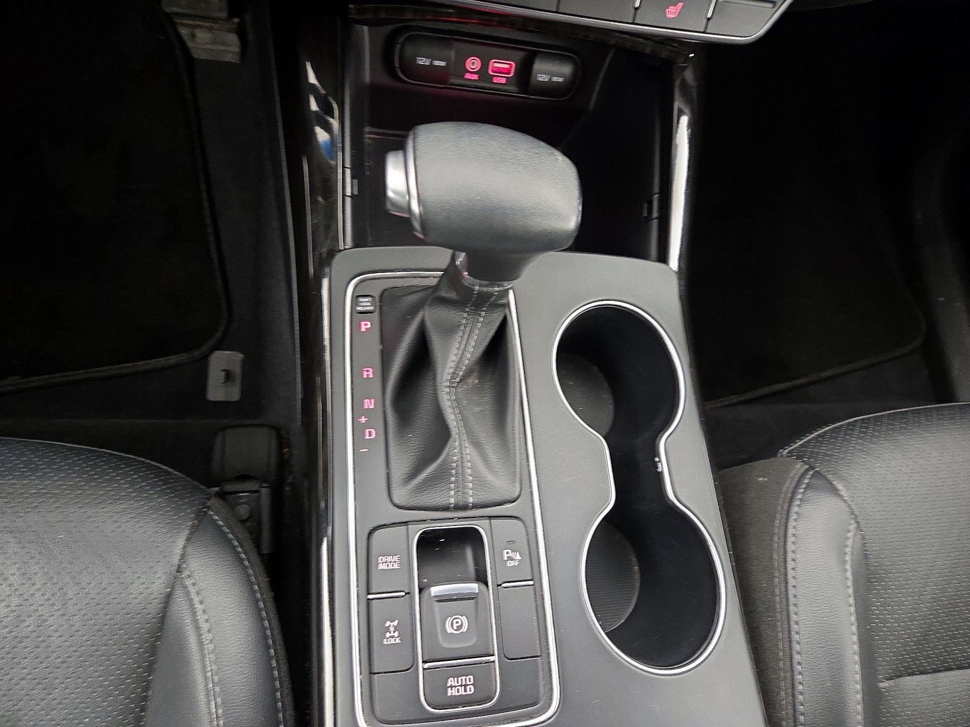 Thumbnail: 2019 Kia Sorento - 17