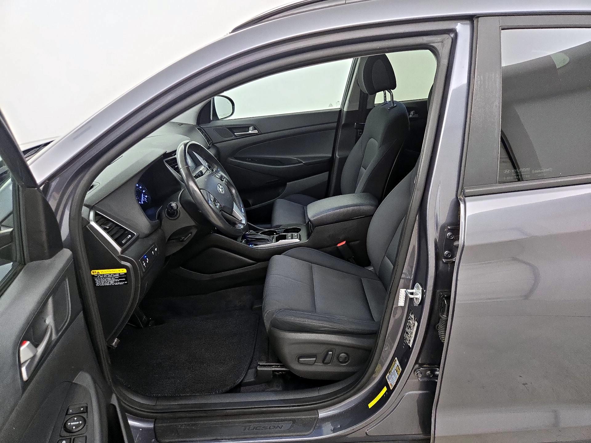 Thumbnail: 2018 Hyundai Tucson - 9