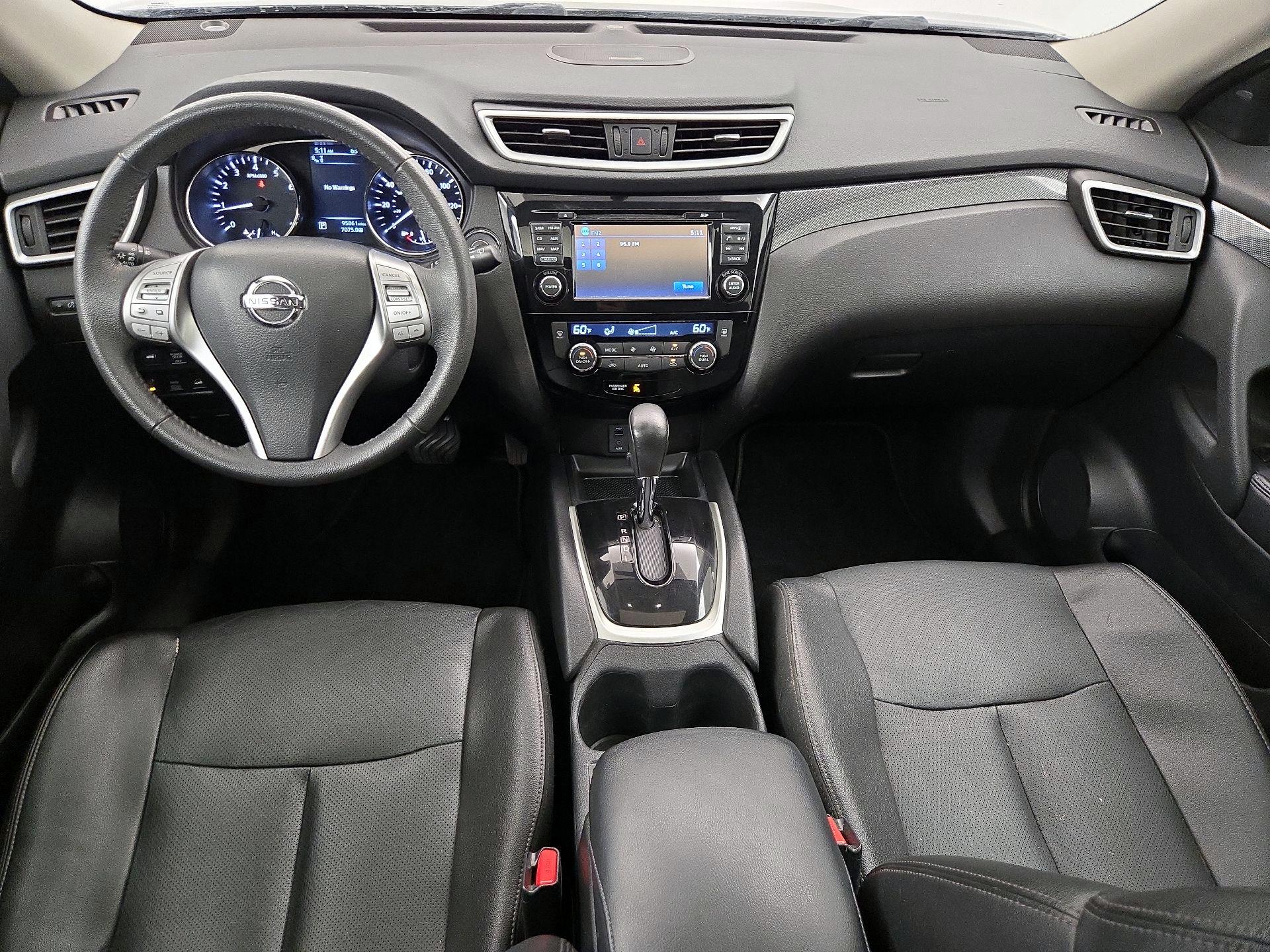 Thumbnail: 2016 Nissan Rogue - 9