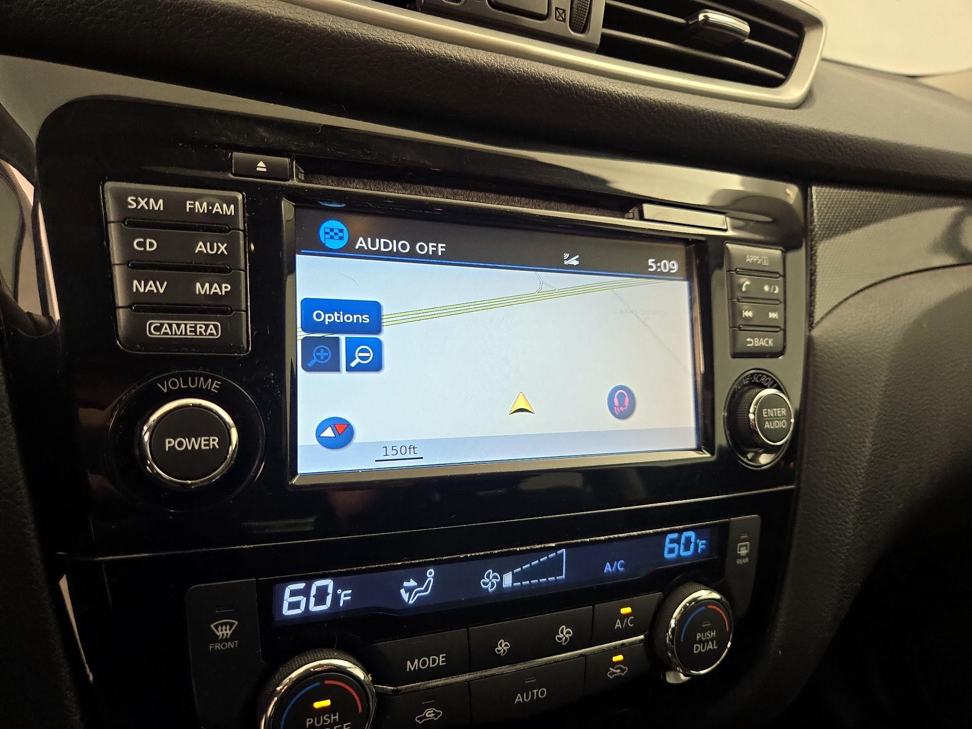Thumbnail: 2016 Nissan Rogue - 14