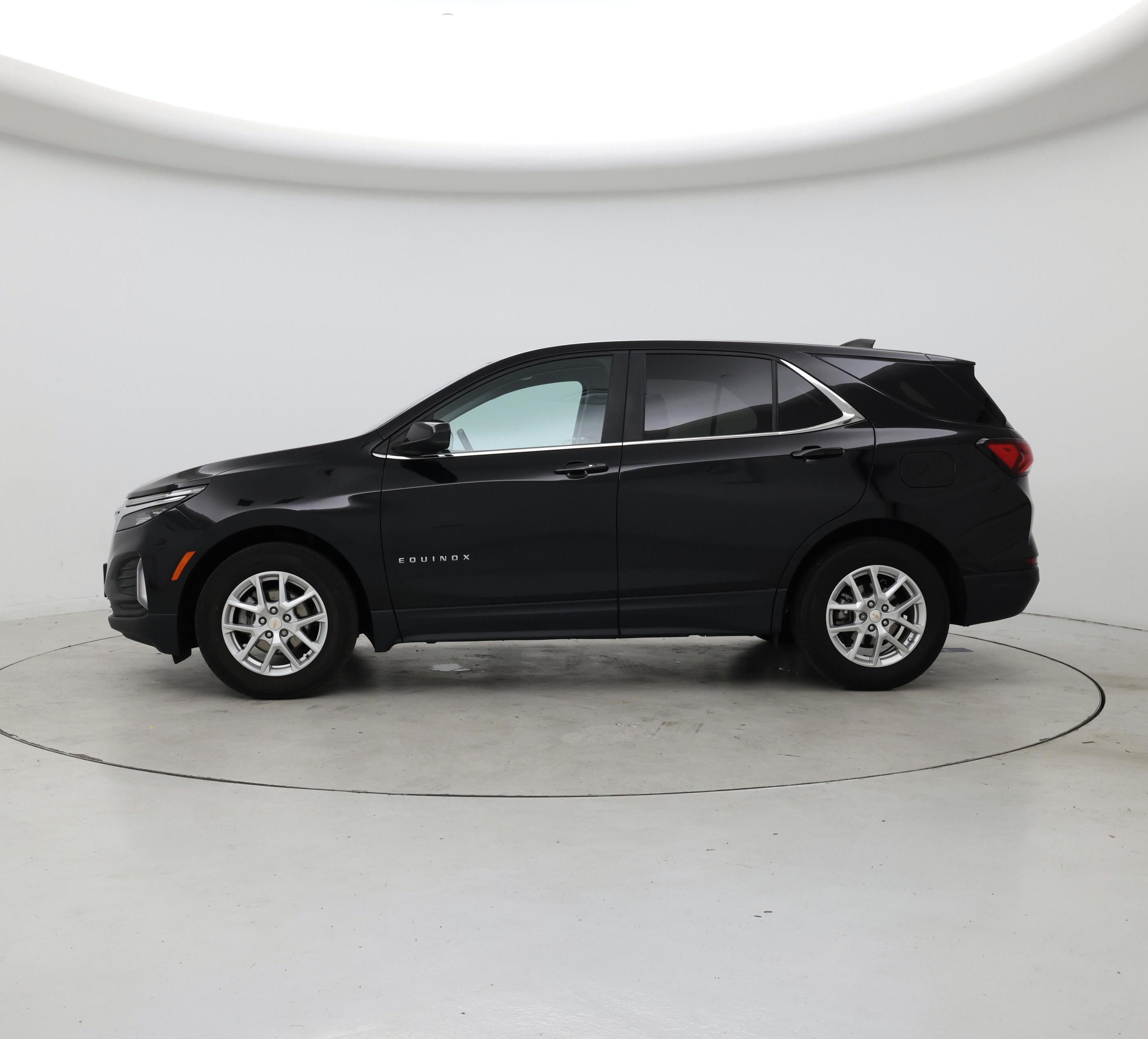 Thumbnail: 2022 Chevrolet Equinox - 3