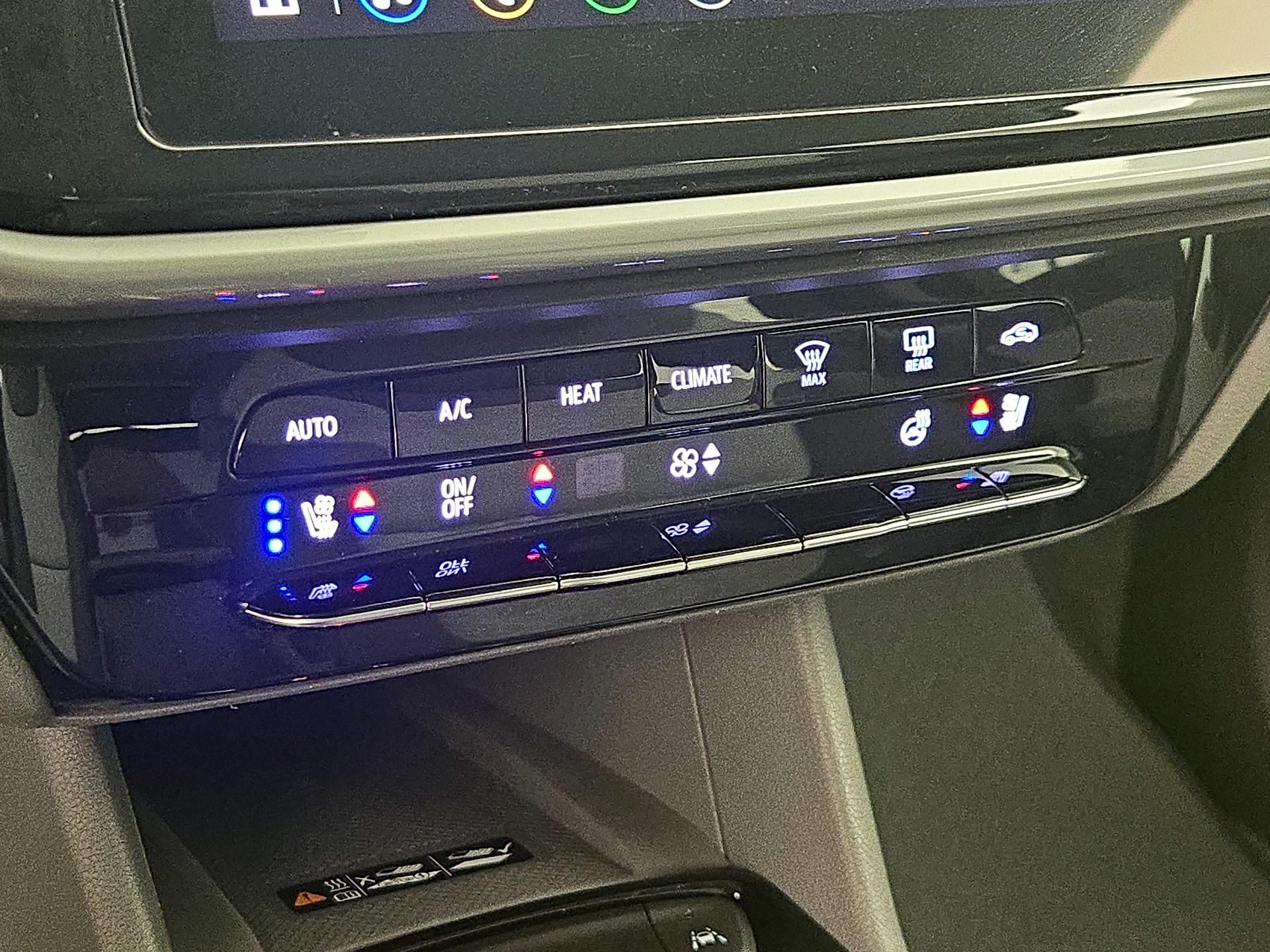 Thumbnail: 2023 Chevrolet Bolt EUV - 16
