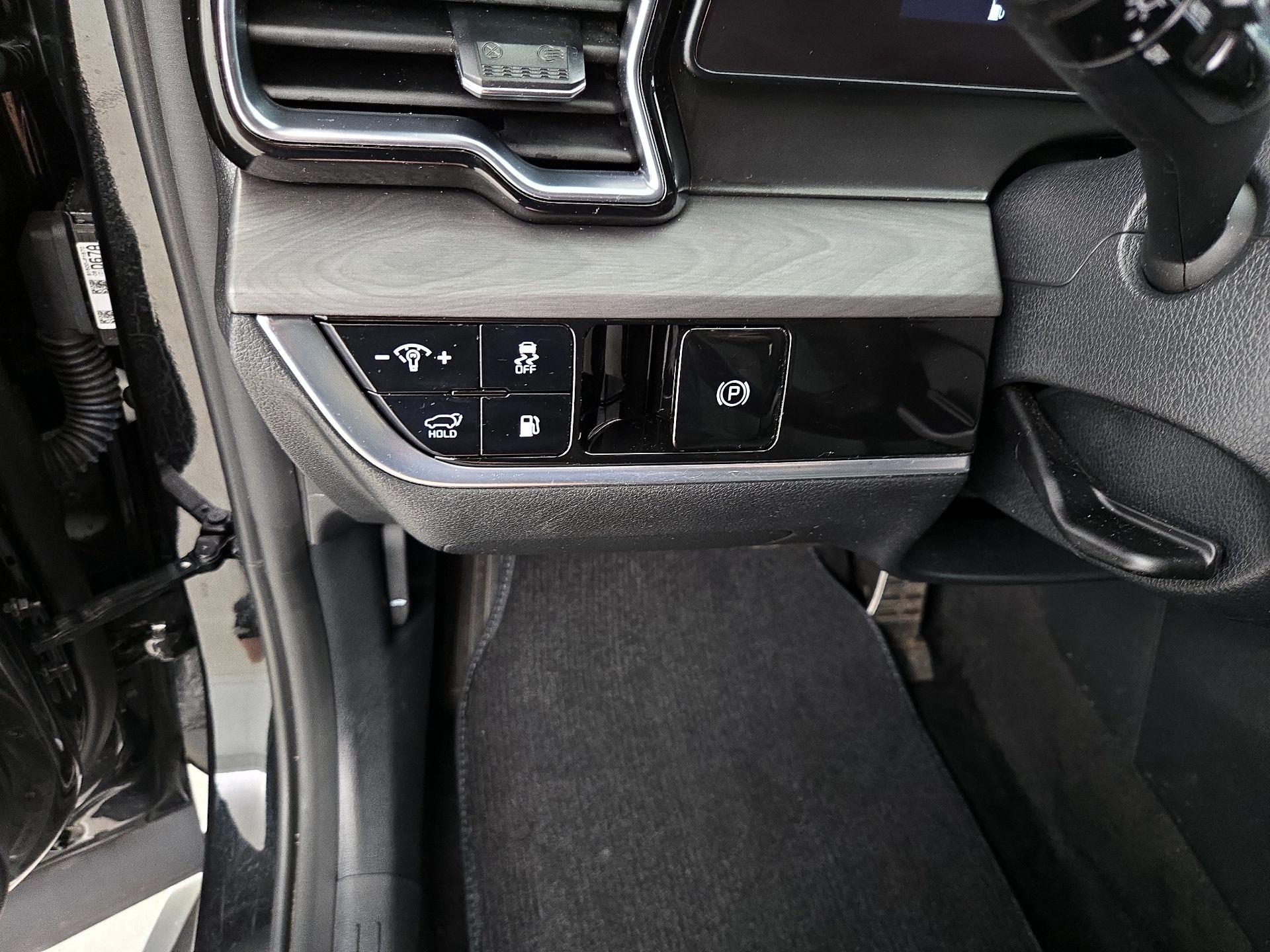 Thumbnail: 2024 Kia Sportage - 13