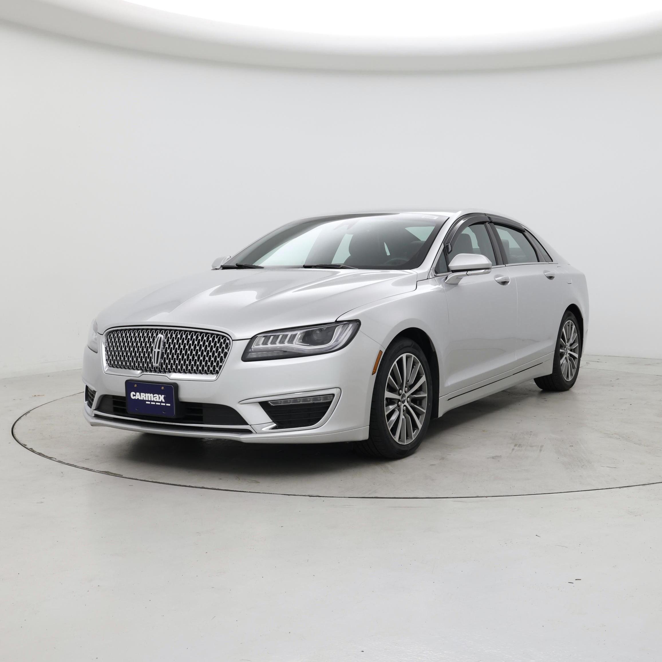 Thumbnail: 2019 Lincoln MKZ - 4