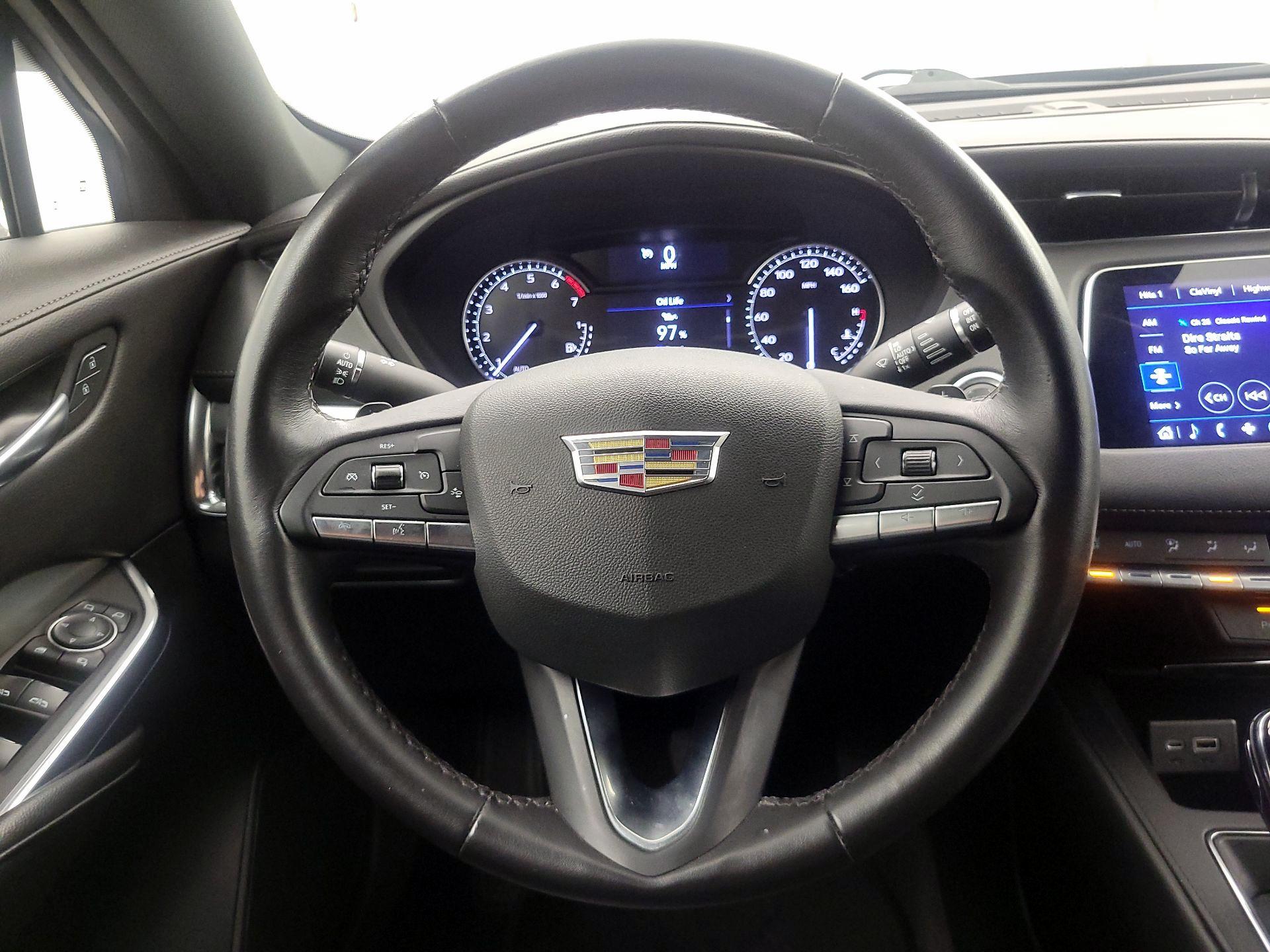 Thumbnail: 2023 Cadillac XT4 - 10