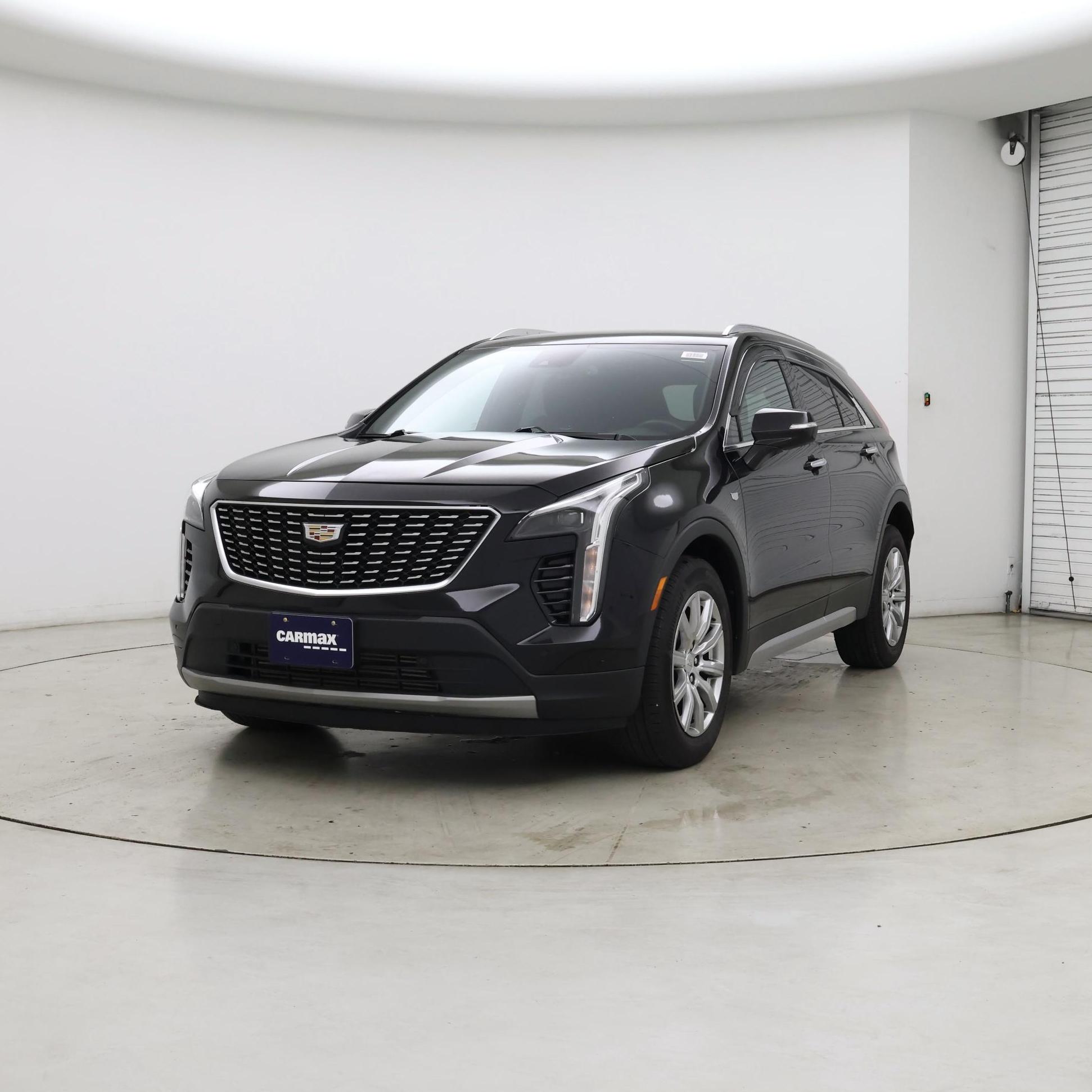 Thumbnail: 2023 Cadillac XT4 - 4