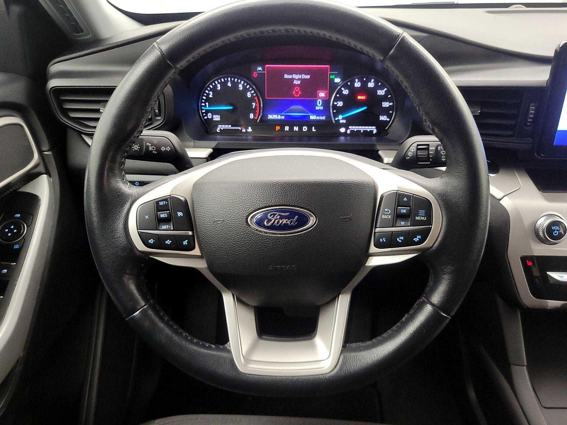 Thumbnail: 2022 Ford Explorer - 10