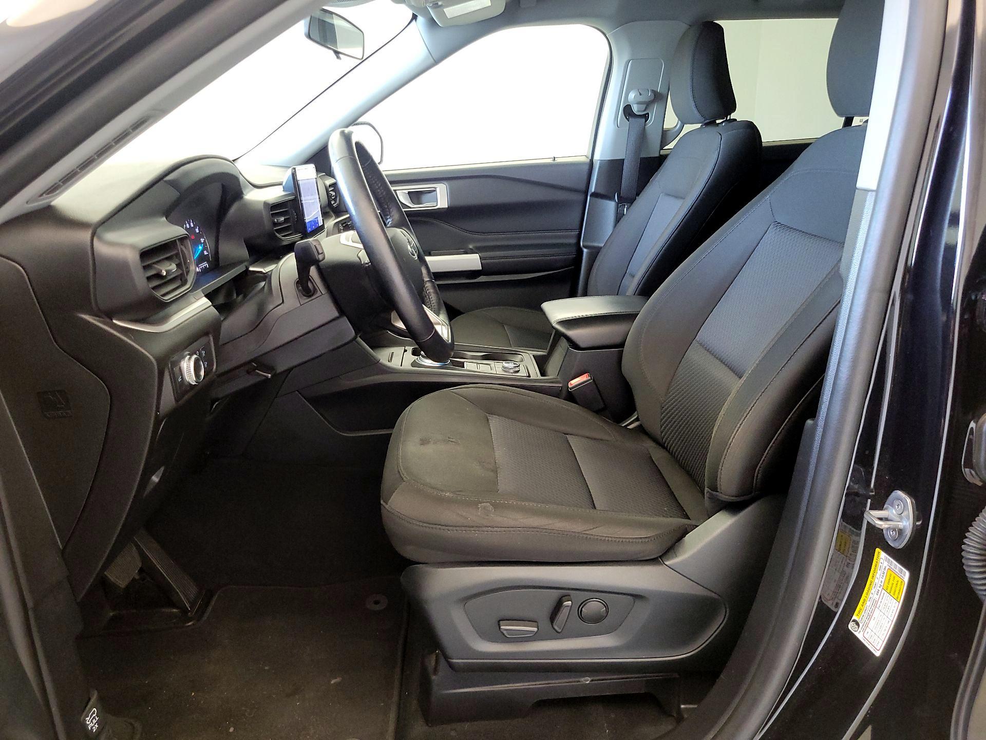 Thumbnail: 2022 Ford Explorer - 11