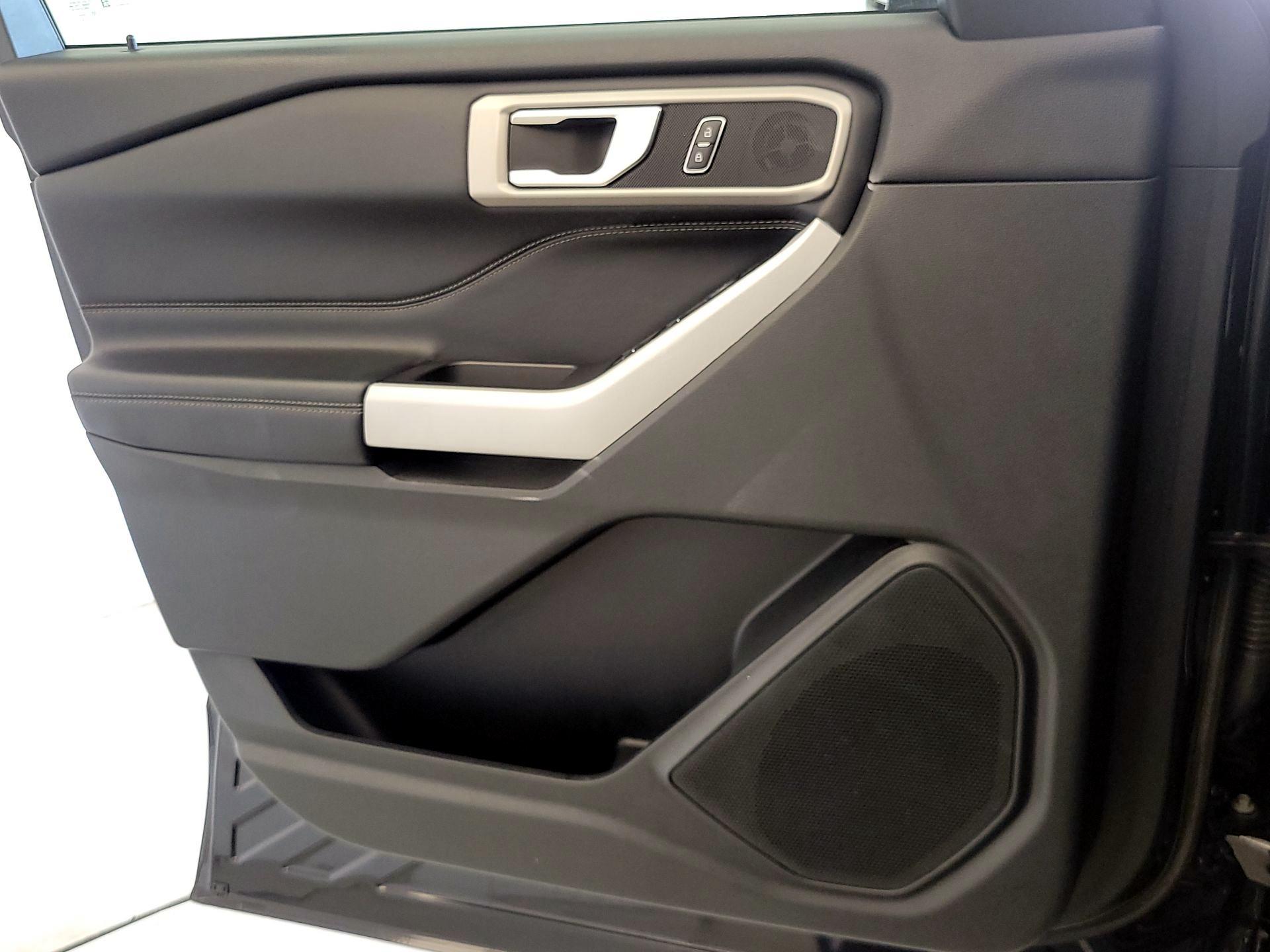 Thumbnail: 2022 Ford Explorer - 12
