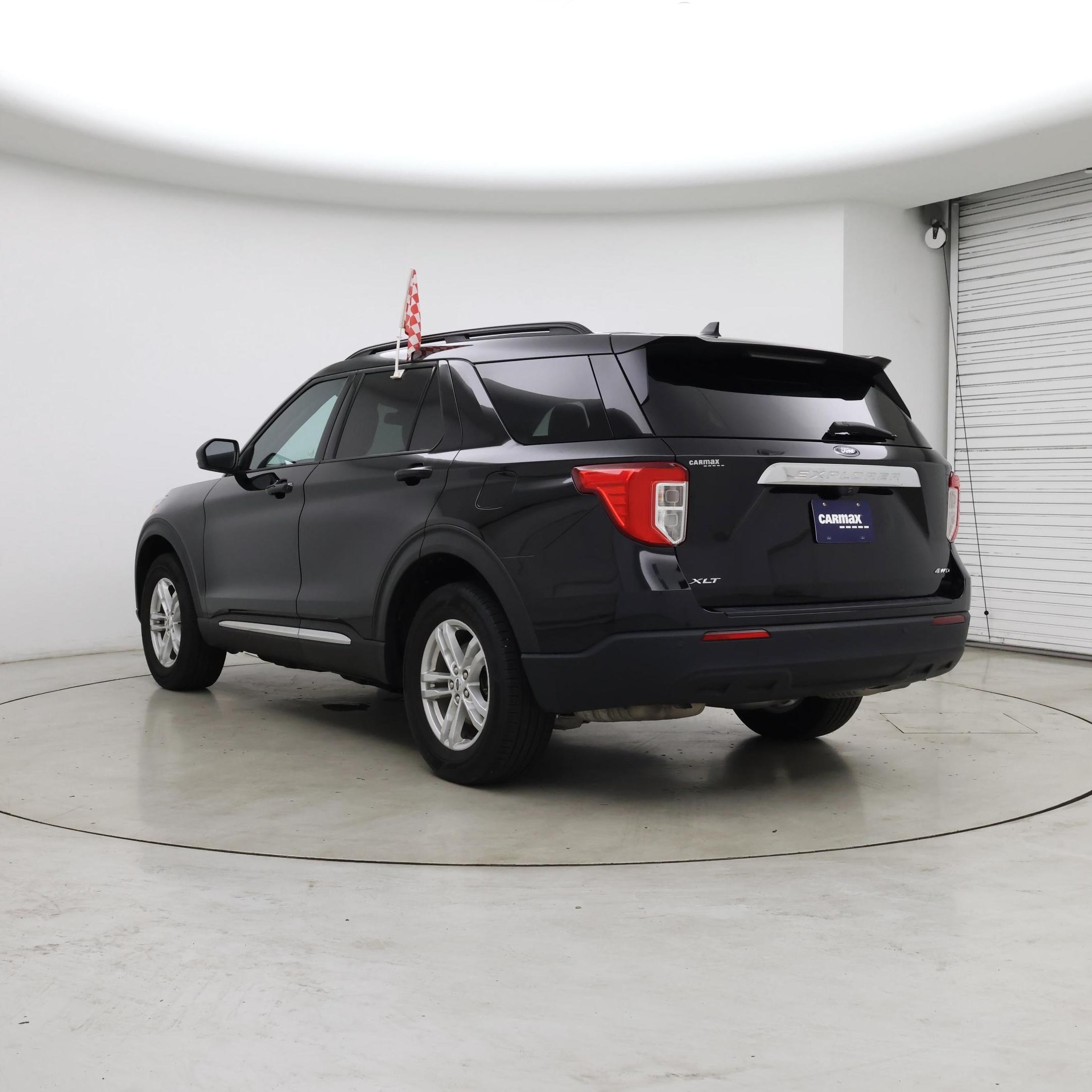 Thumbnail: 2022 Ford Explorer - 2