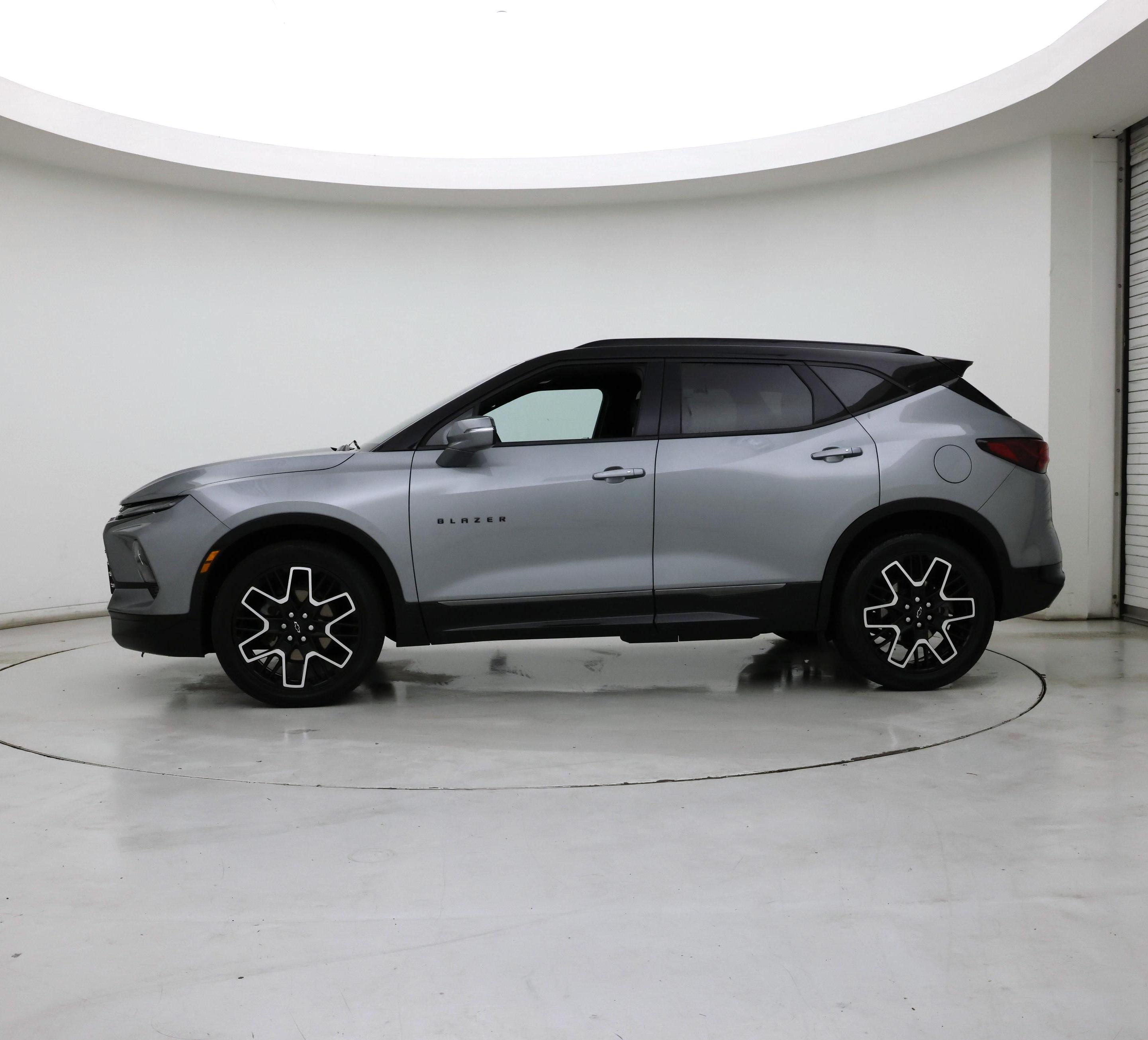 Thumbnail: 2023 Chevrolet Blazer - 3