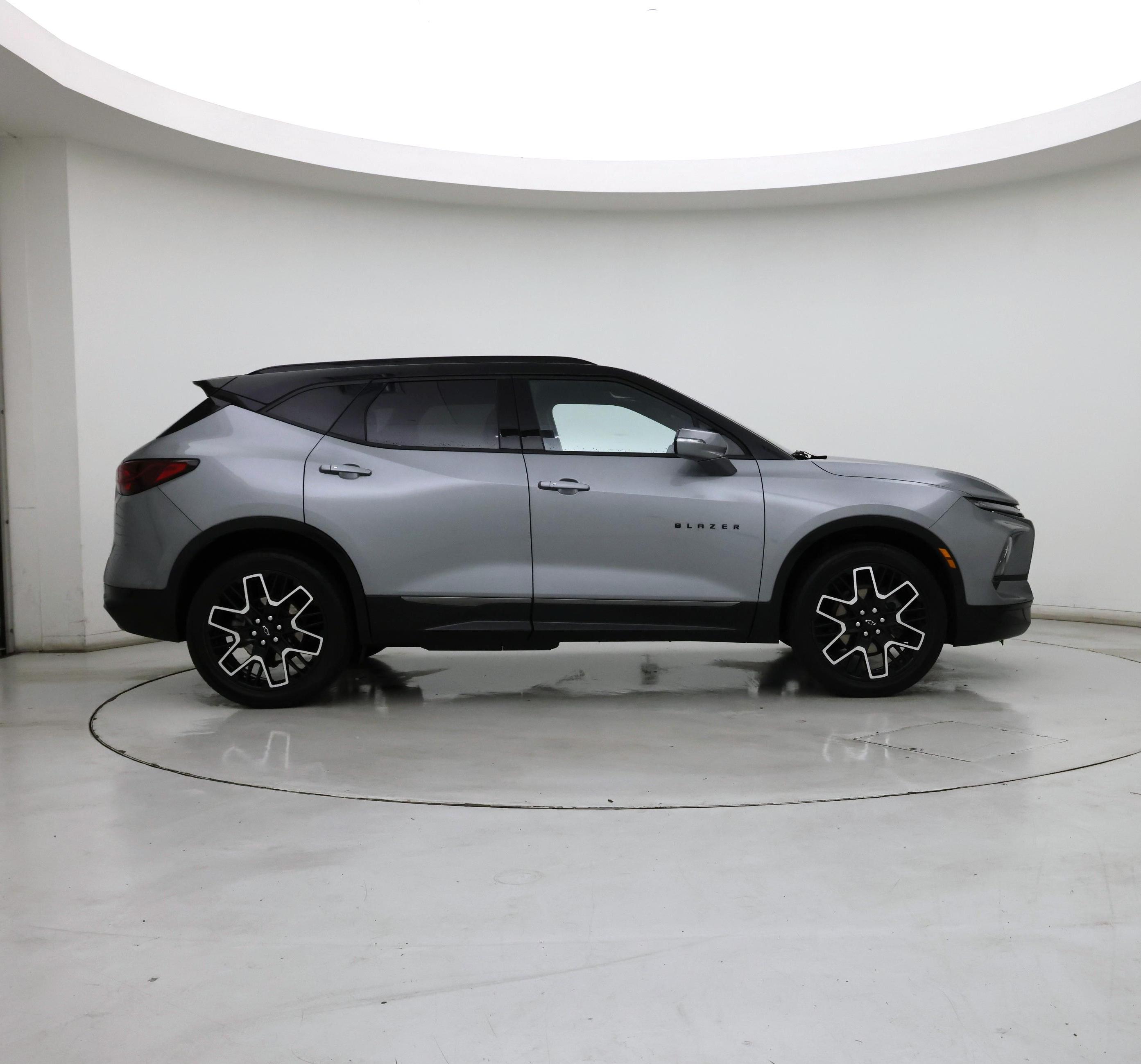 Thumbnail: 2023 Chevrolet Blazer - 7