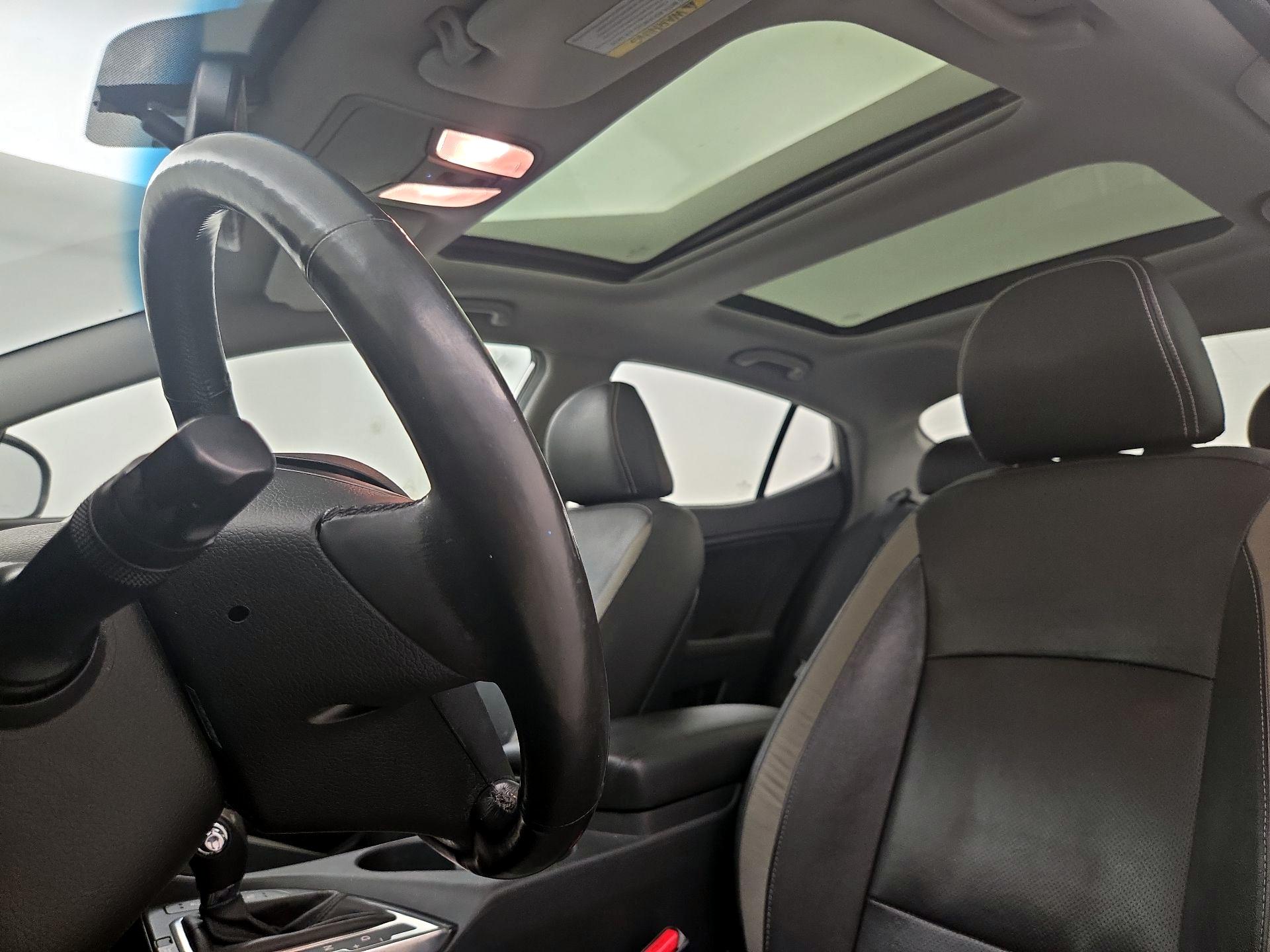 Thumbnail: 2013 Kia Optima - 19