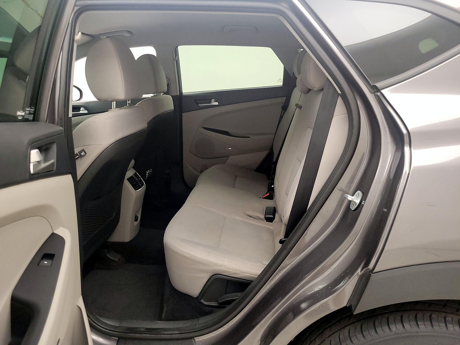 Thumbnail: 2020 Hyundai Tucson - 19