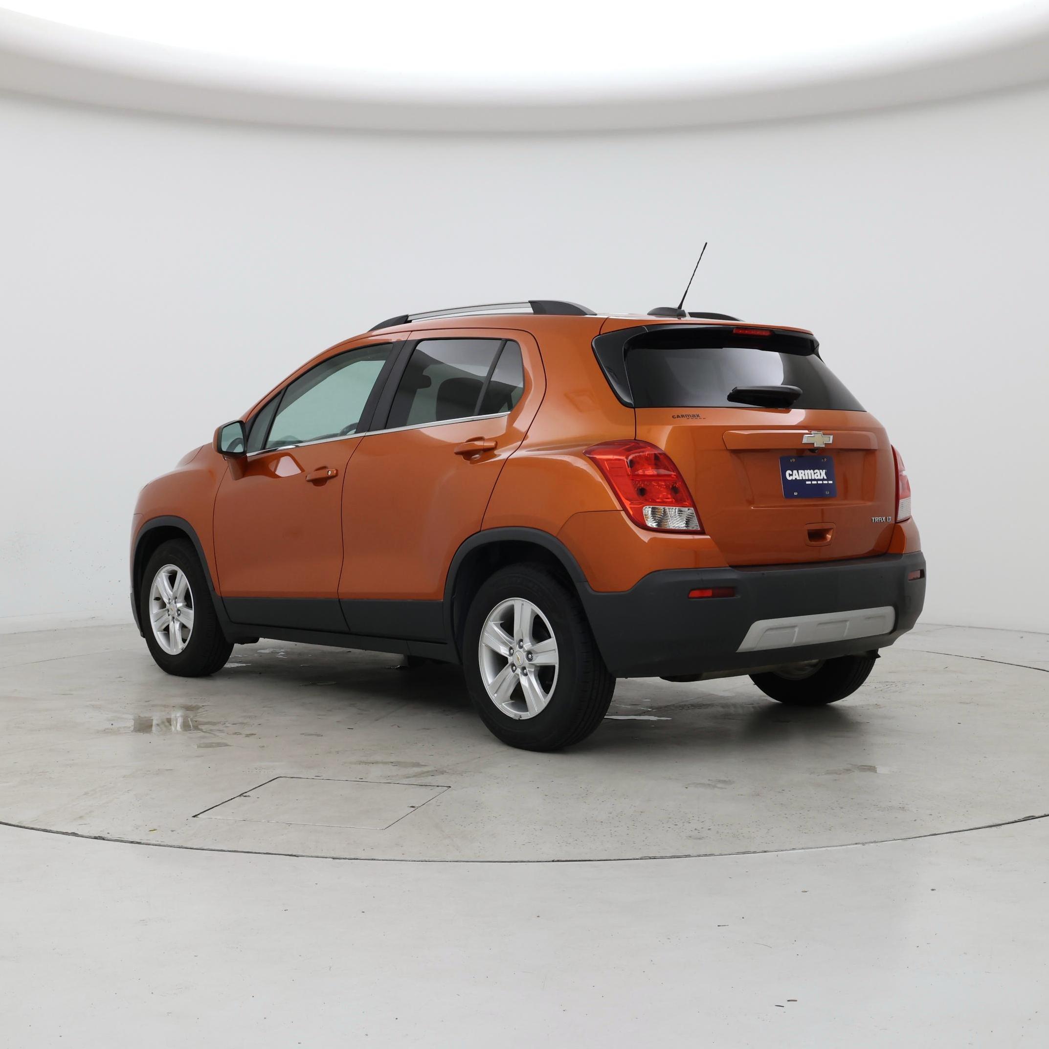 Thumbnail: 2016 Chevrolet Trax - 2