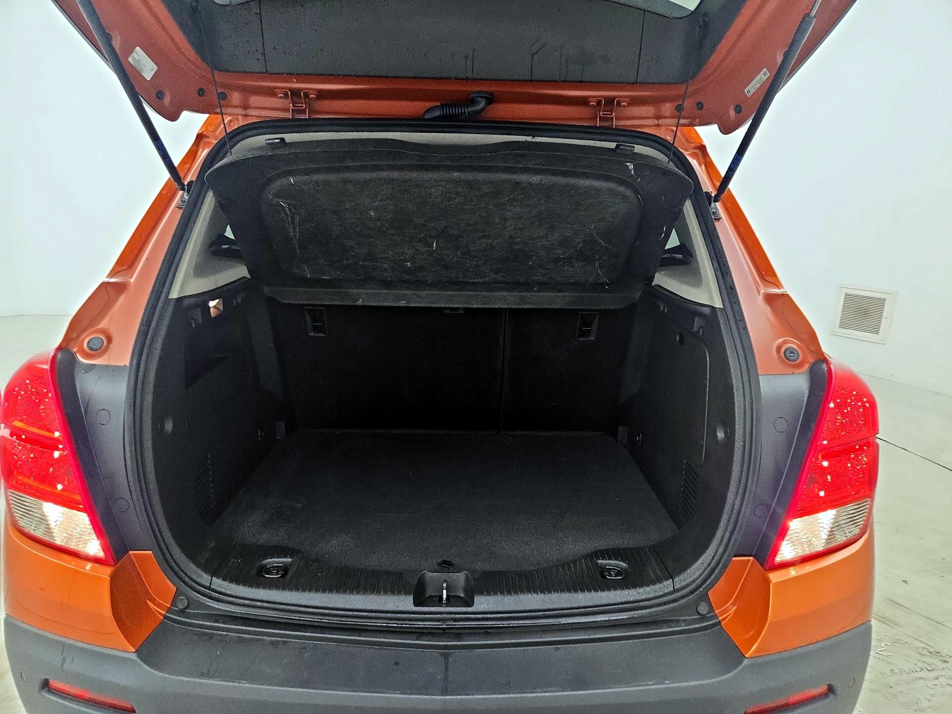 Thumbnail: 2016 Chevrolet Trax - 20