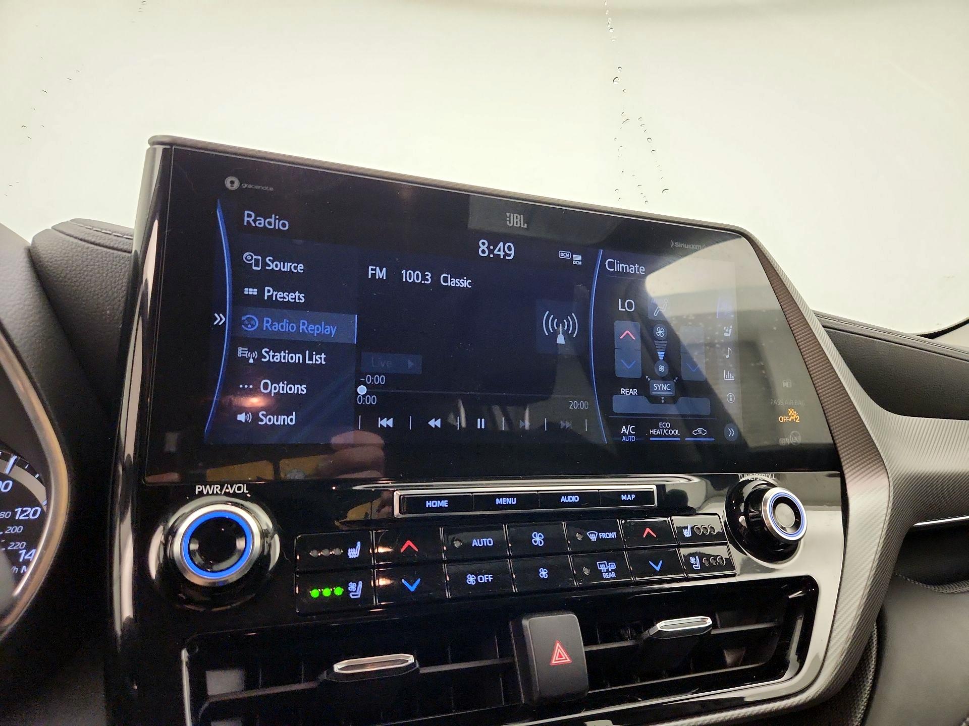 Thumbnail: 2021 Toyota Highlander - 15