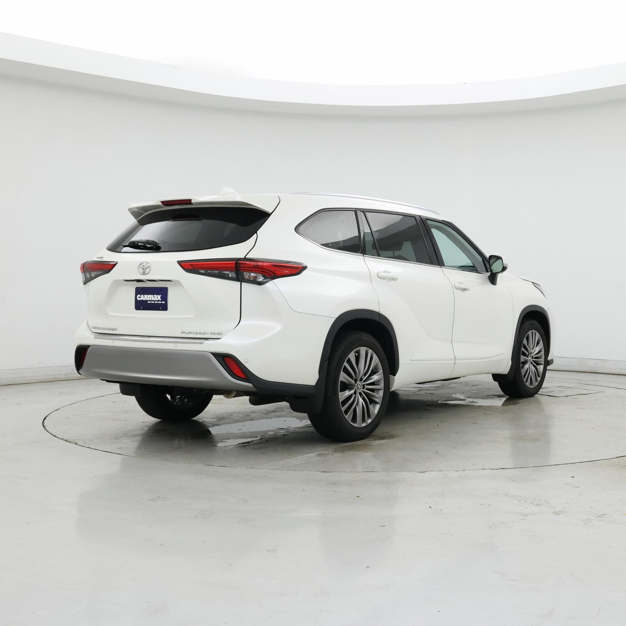 Thumbnail: 2021 Toyota Highlander - 8