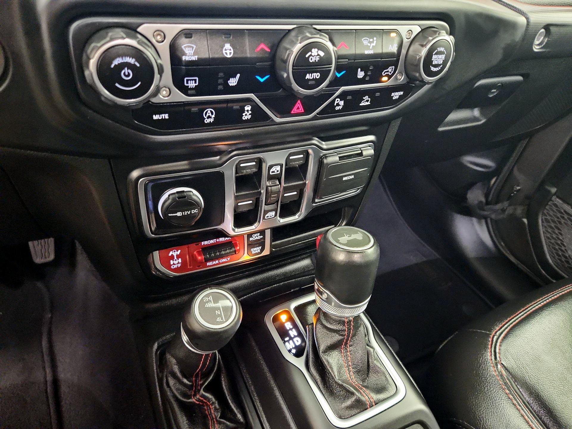 Thumbnail: 2021 Jeep Wrangler - 17