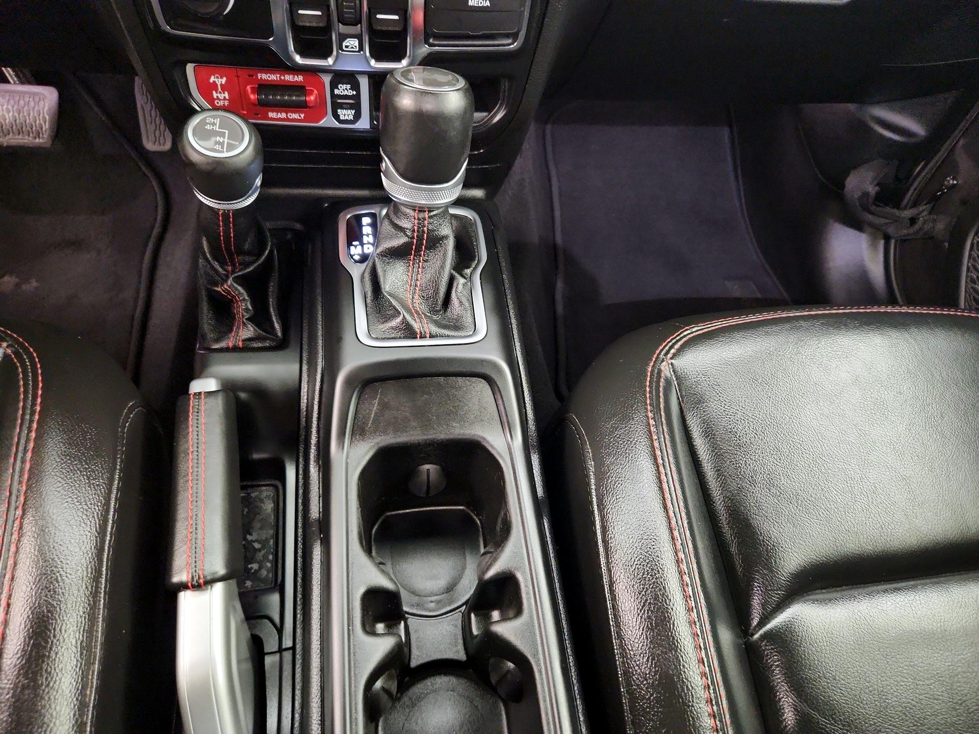 Thumbnail: 2021 Jeep Wrangler - 18
