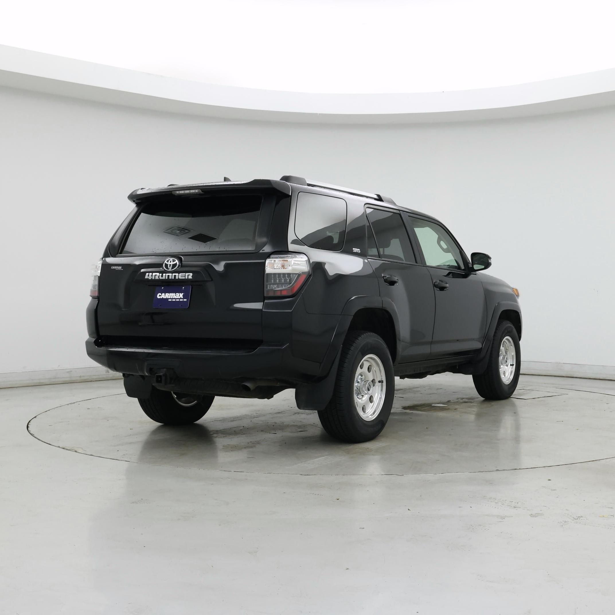 Thumbnail: 2022 Toyota 4Runner - 8