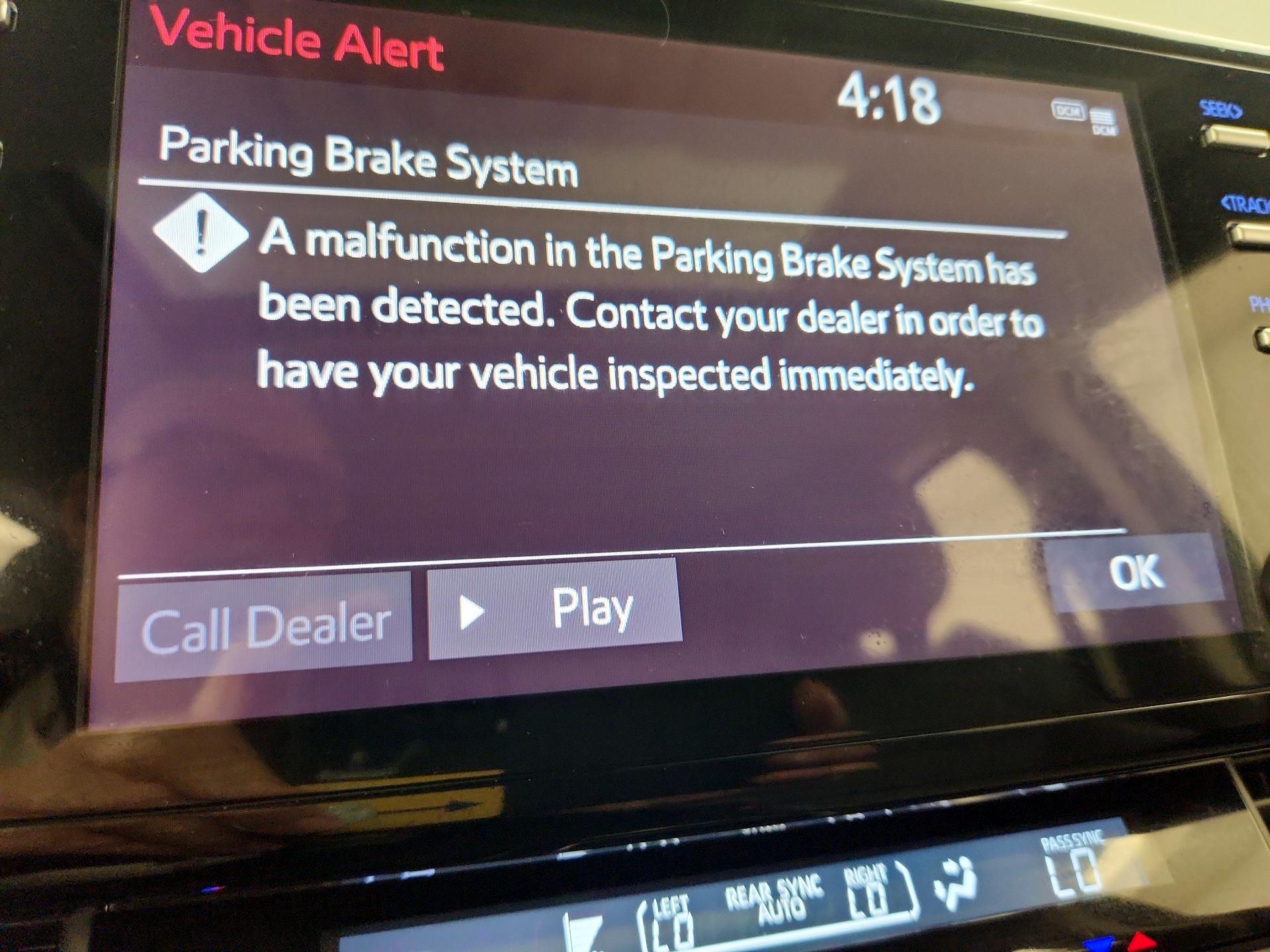 Thumbnail: 2021 Toyota Sienna - 15