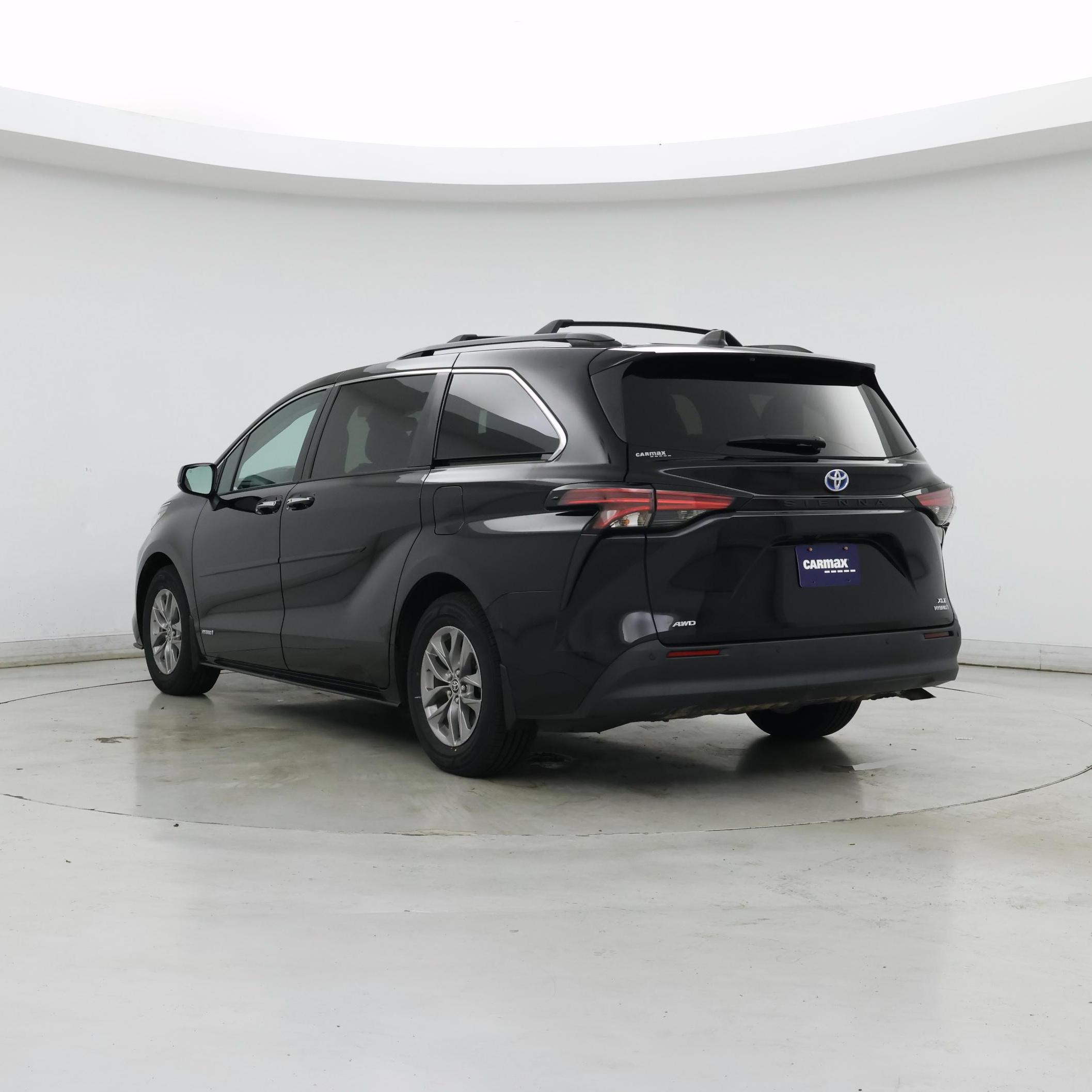 Thumbnail: 2021 Toyota Sienna - 2