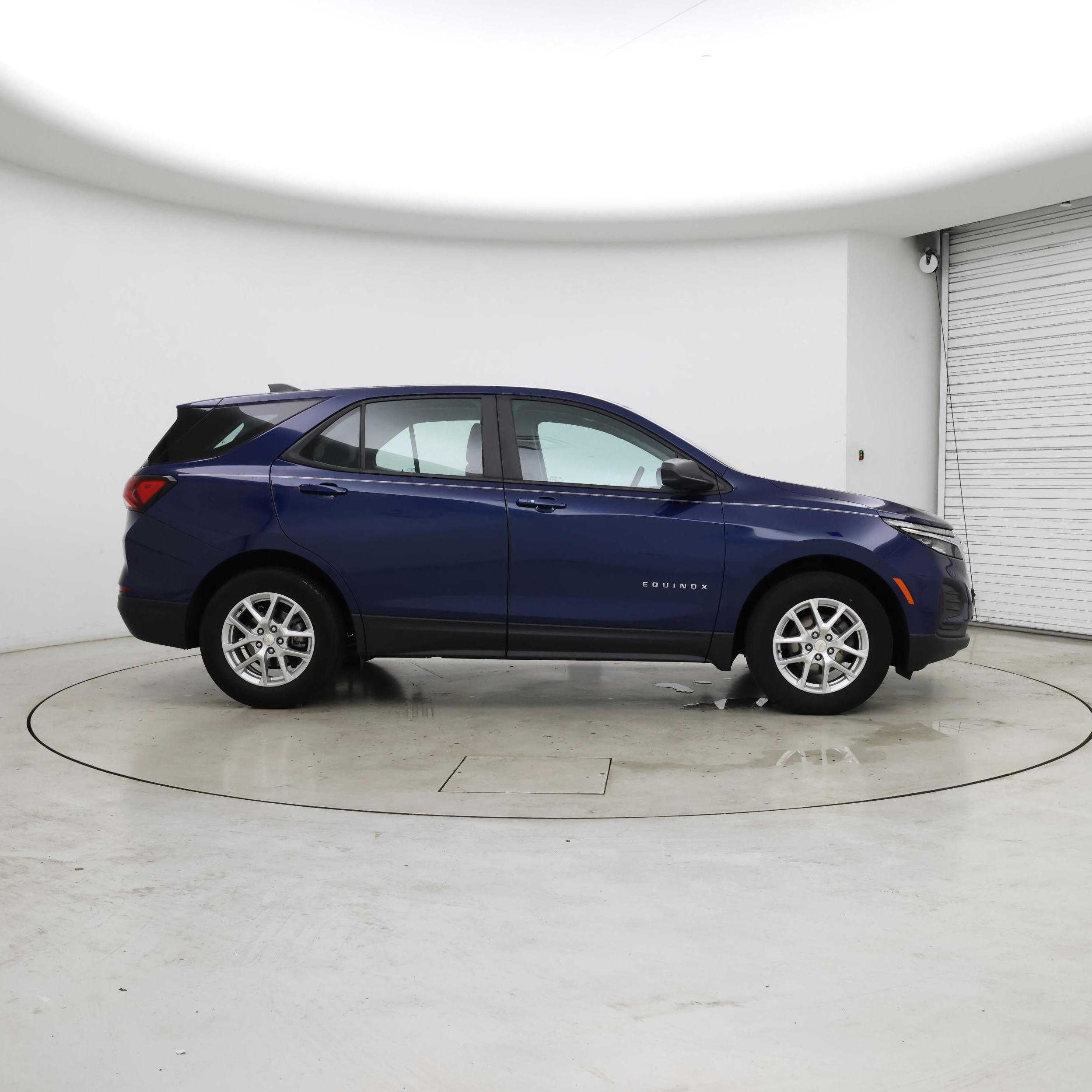 Thumbnail: 2023 Chevrolet Equinox - 7