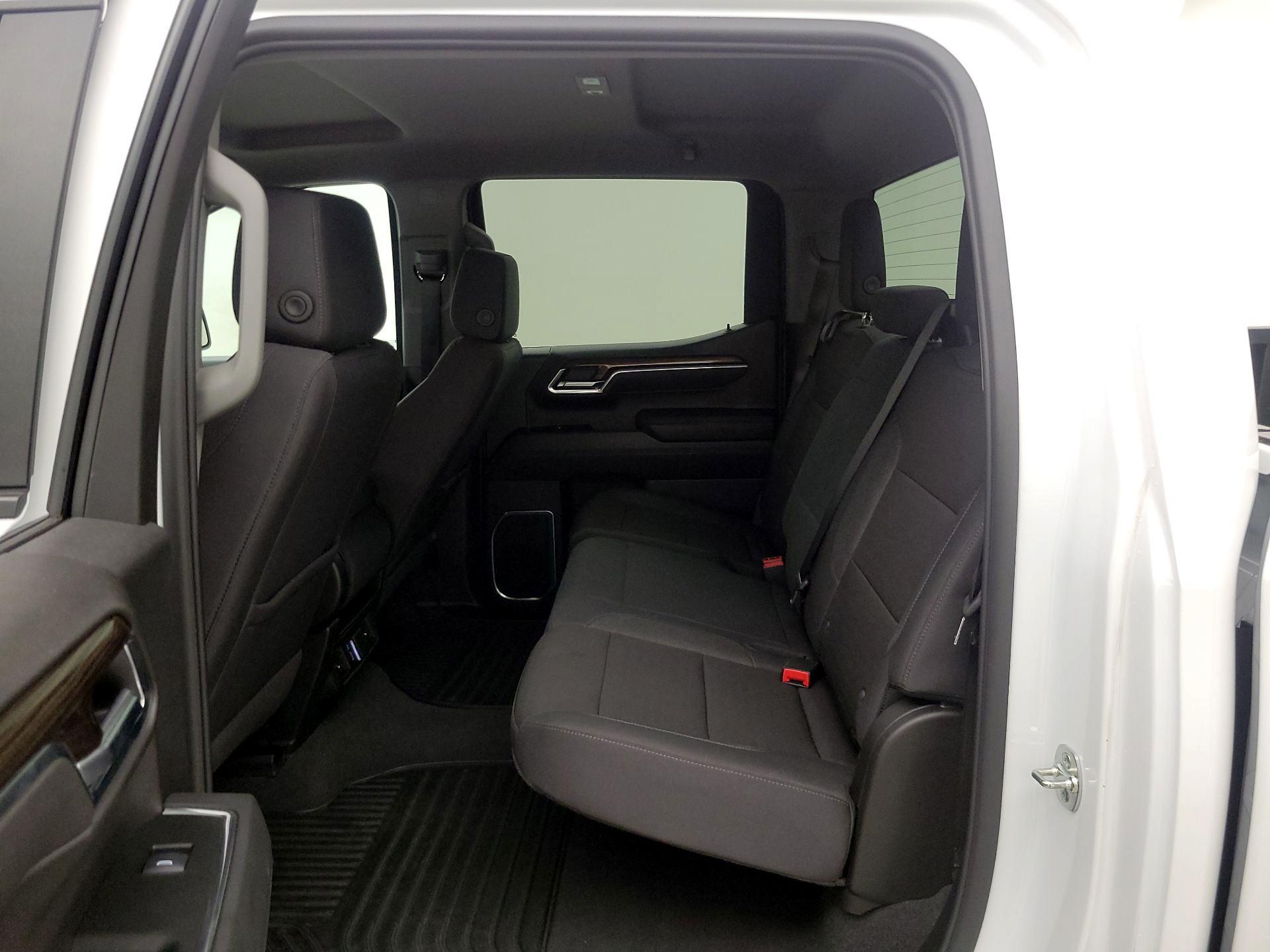 Thumbnail: 2025 Chevrolet Silverado 1500 - 20
